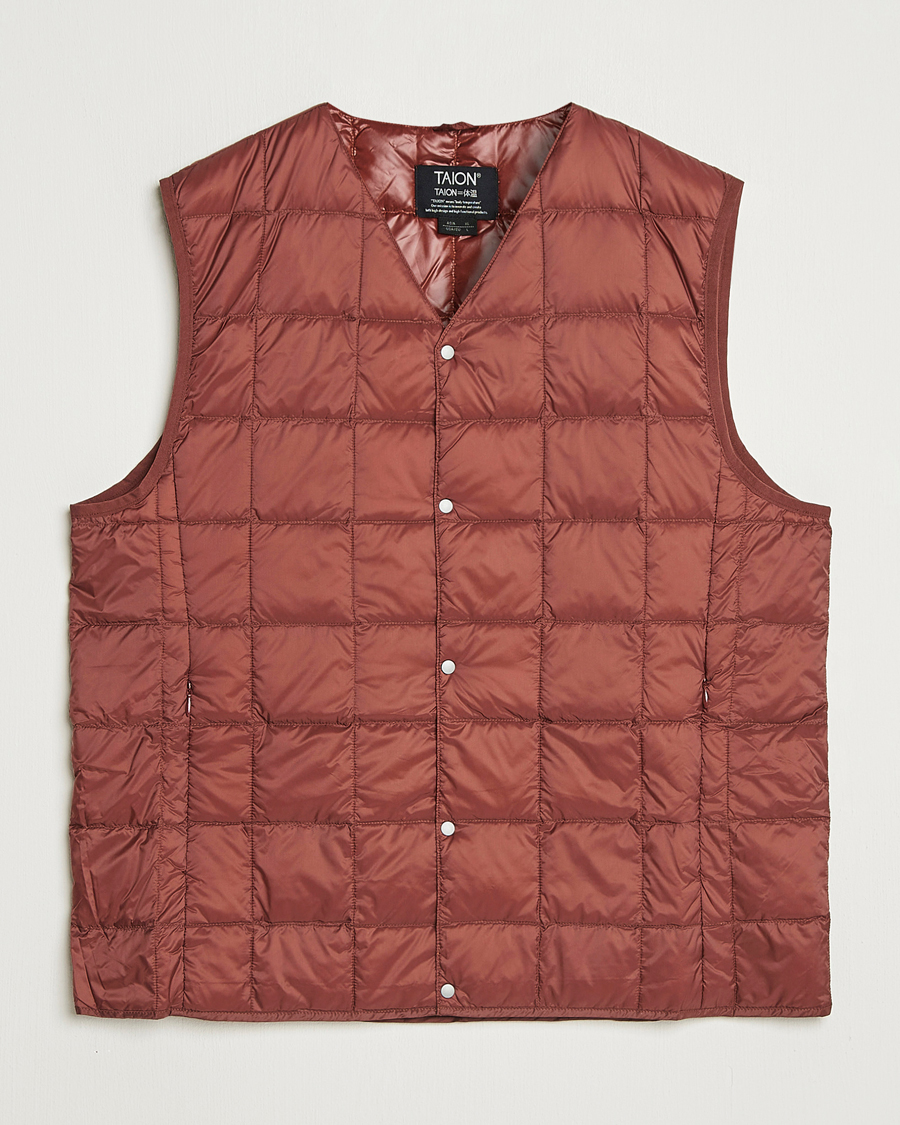 Uomini | Giacche | TAION | V-Neck Lightweight Down Vest Dark Red
