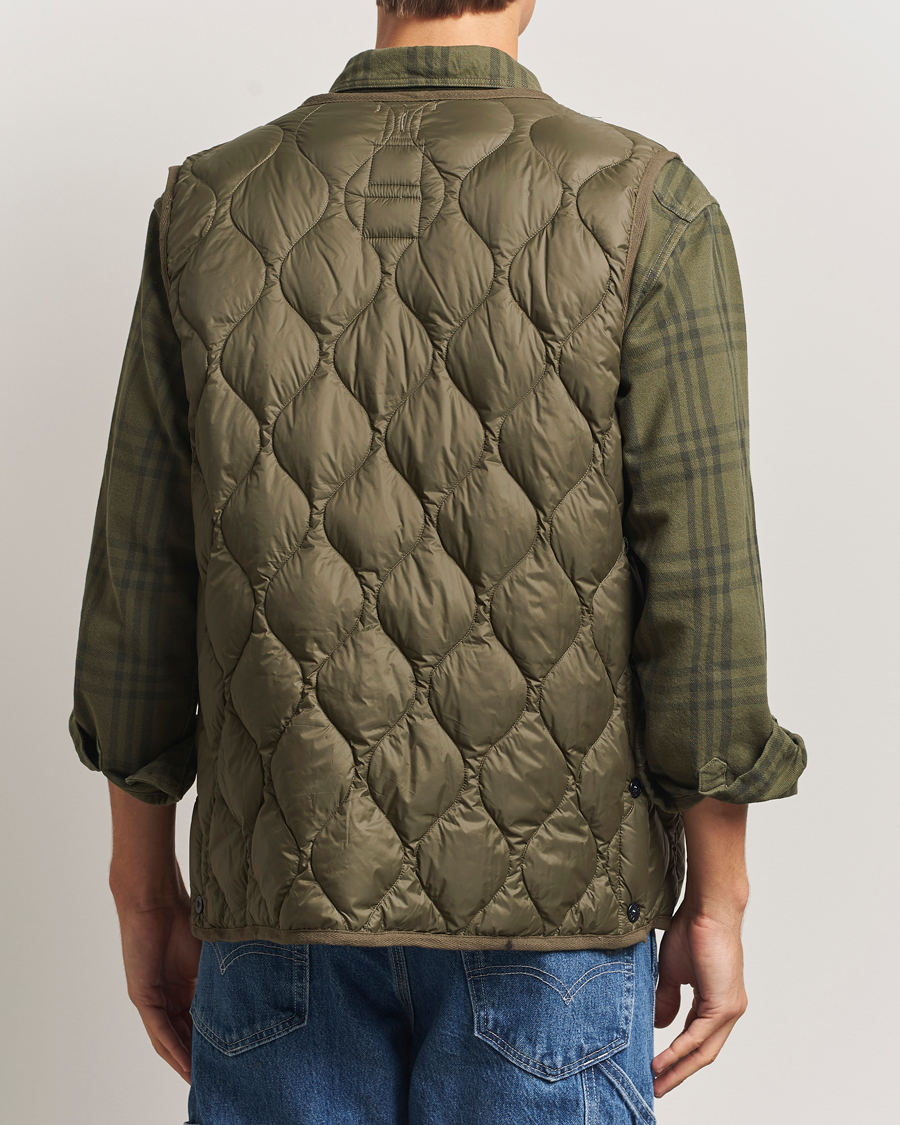 Uomini | Gilet | TAION | Military Crew Neck Down Vest Dark Olive