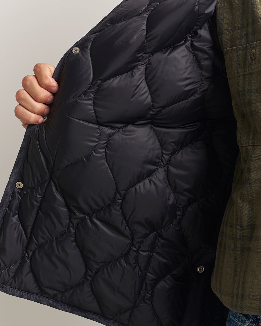 Uomini | Gilet | TAION | Military Crew Neck Down Vest Navy