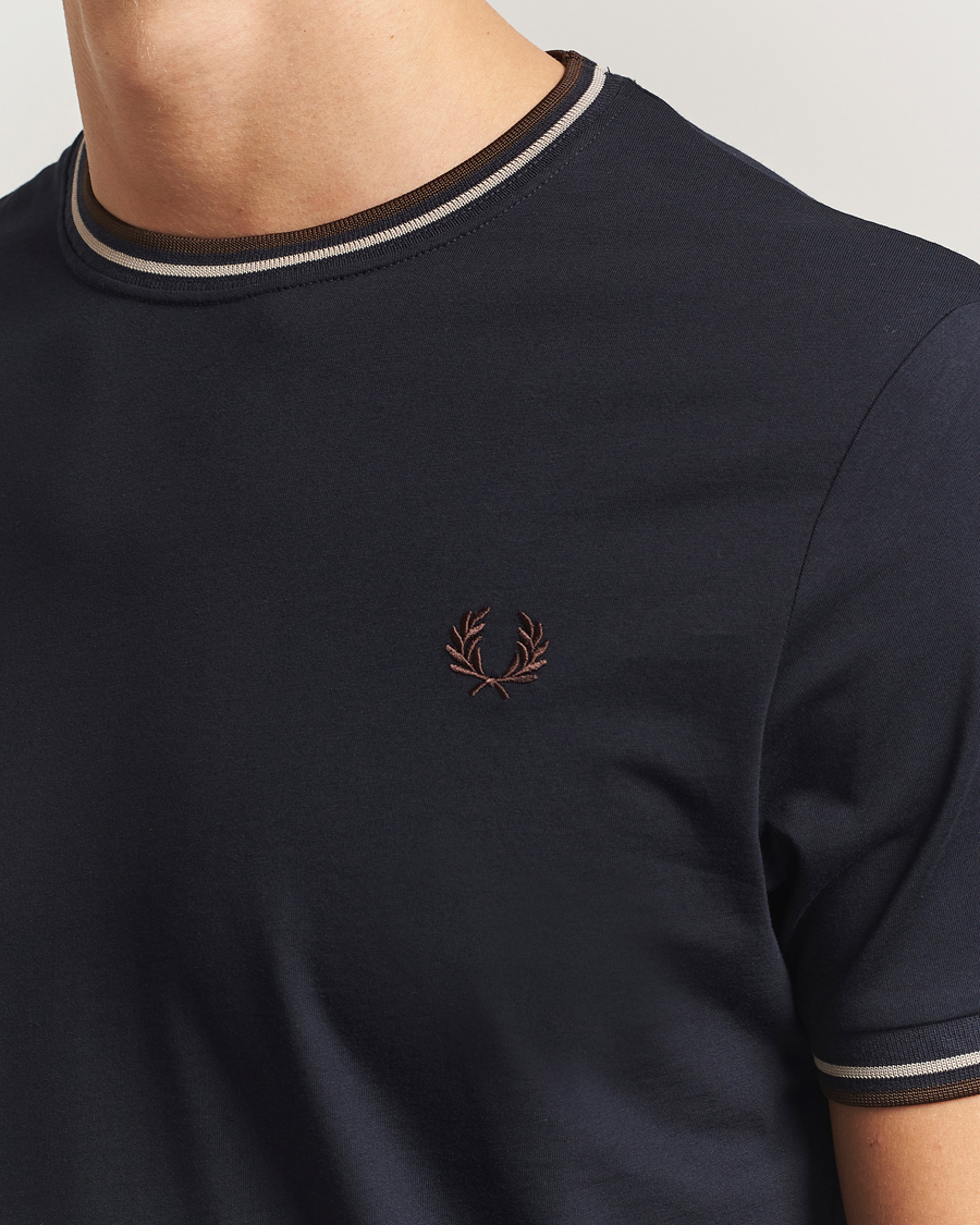 Uomini | T-shirt | Fred Perry | Twin Tipped T-Shirt Navy