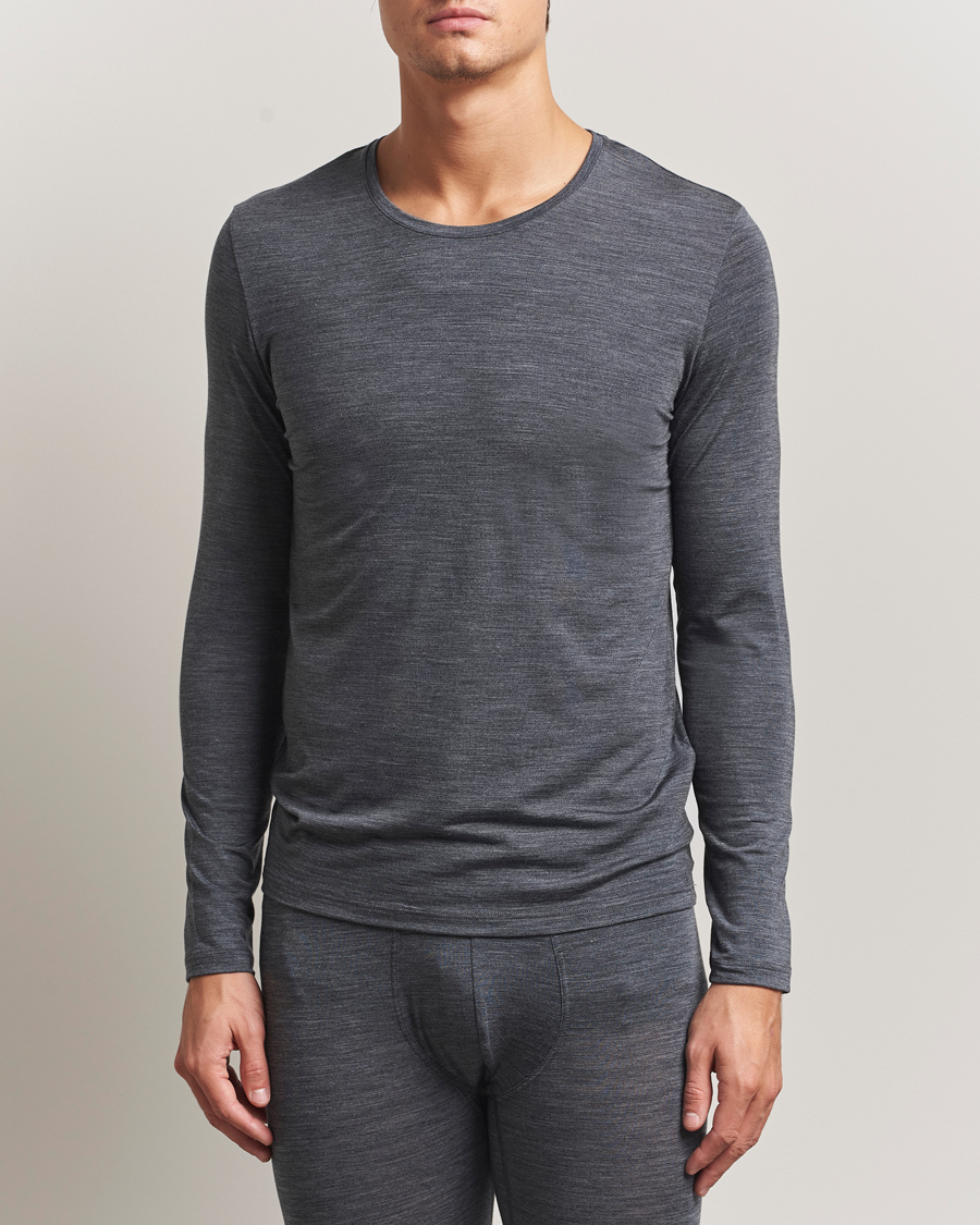 Uomini | T-shirt | Falke | Clima Wool Wool Long Sleeve T-Shirt Dark Grey Heather