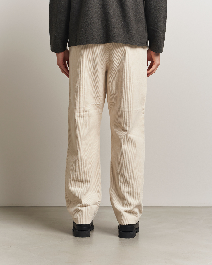 Uomini | Pantaloni | NN07 | Paw Relaxed Fit Corduroy Trousers Ivory
