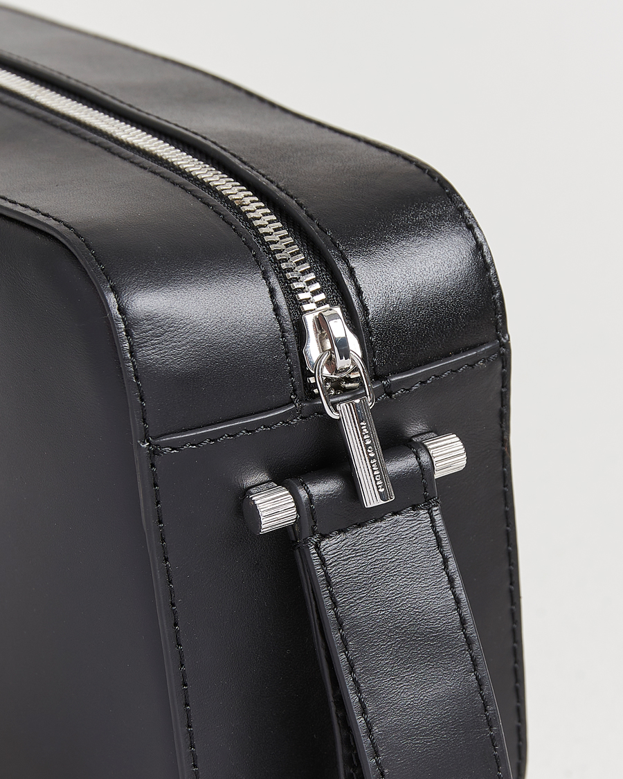 Uomini | Borse | Tiger of Sweden | Balnea Smooth Leather Washbag Black