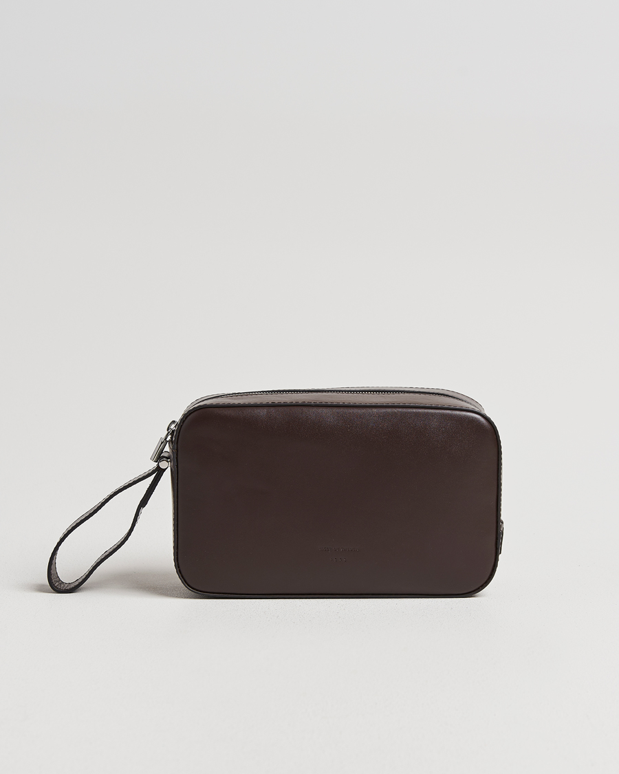Uomini | Borse | Tiger of Sweden | Balnea Smooth Leather Washbag Dark Brown