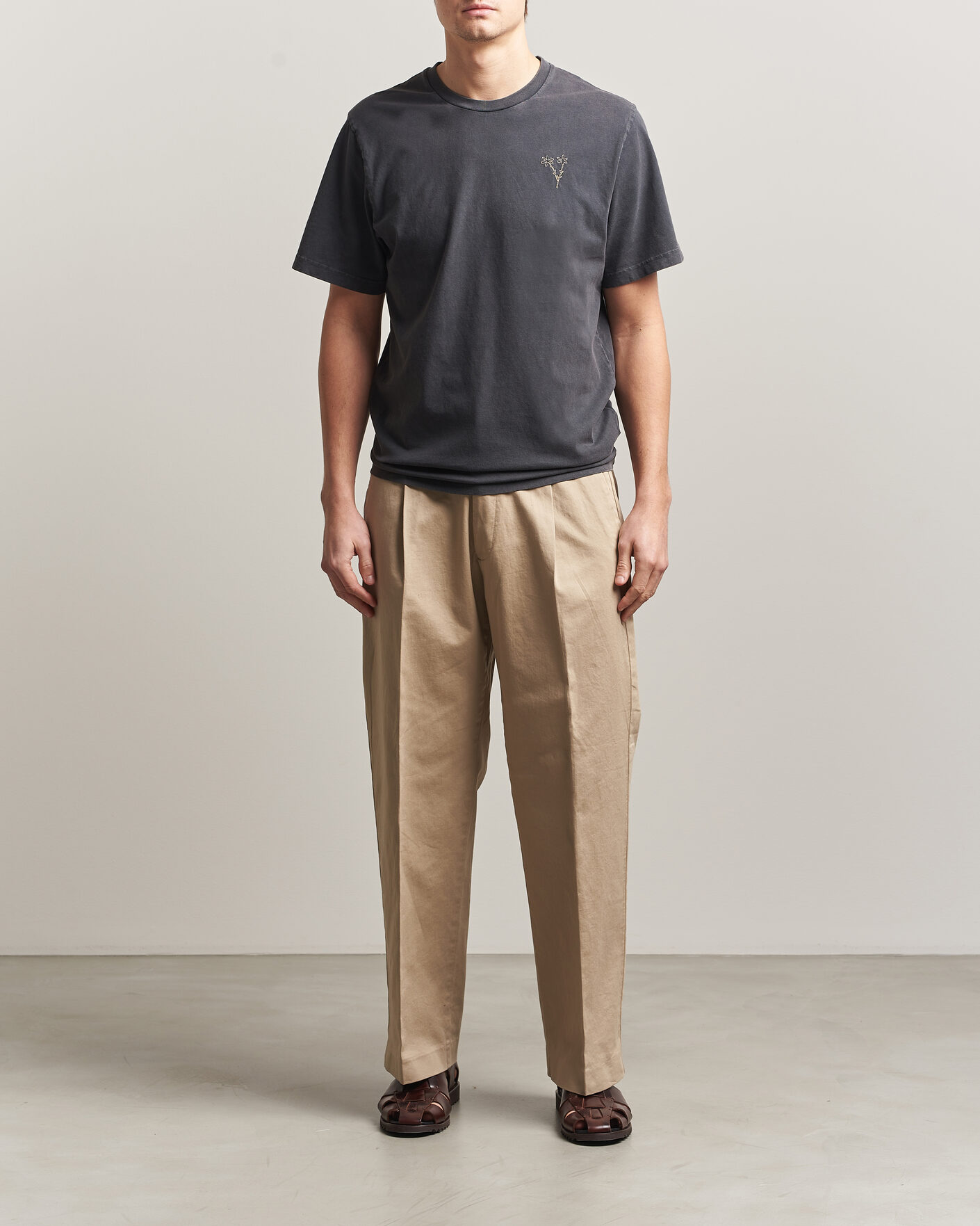 Uomini | T-shirt | Forét | Bouquet T-Shirt Washed Black