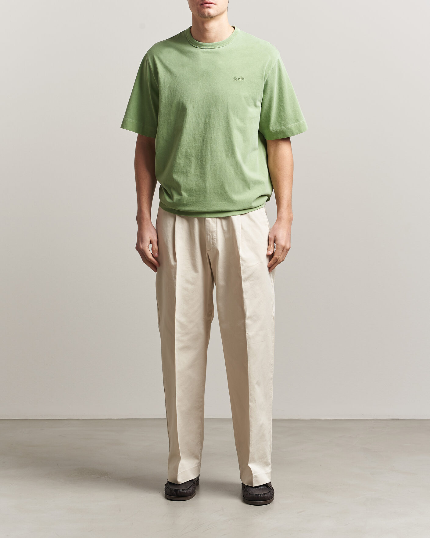 Uomini | T-shirt | Forét | Park Loose Fit T-Shirt Vibrant Moss