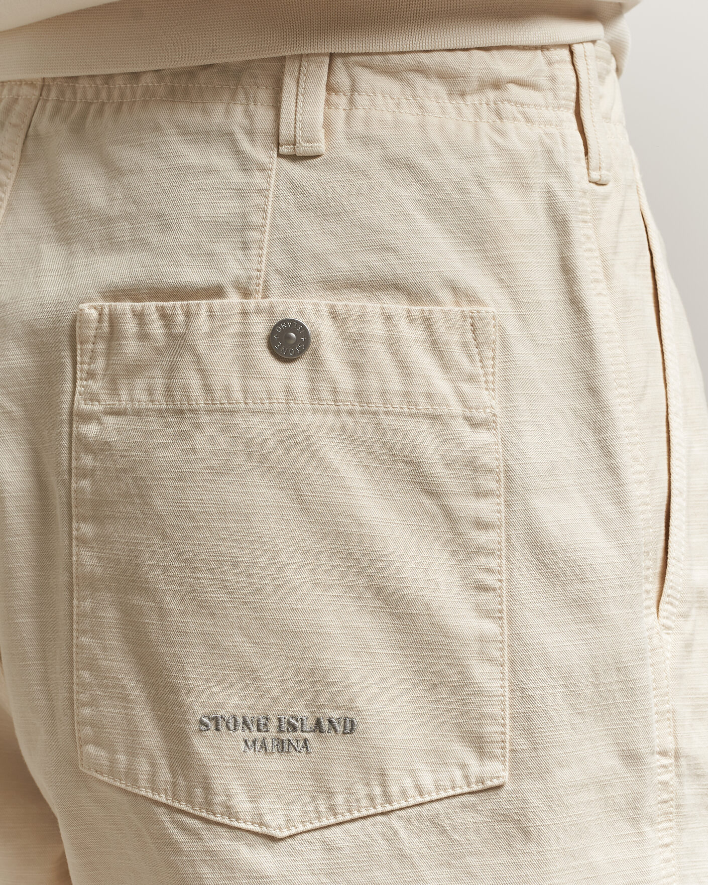 Uomini | Pantaloni | Stone Island | Marina Cotton Twill Trousers Ivory