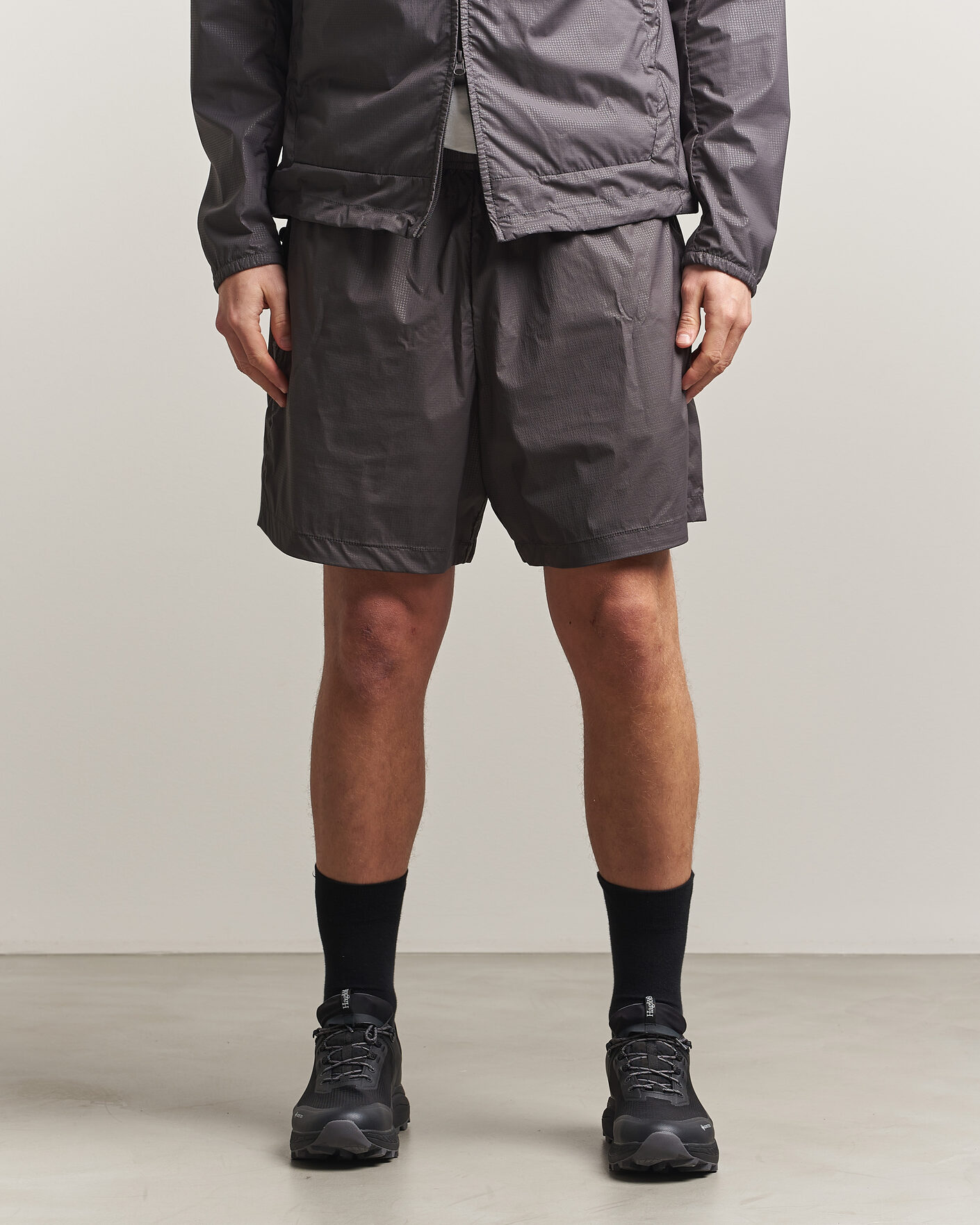 Uomini | Pantaloncini | Stone Island | Stellina Nylon Stretch Shorts Charcoal