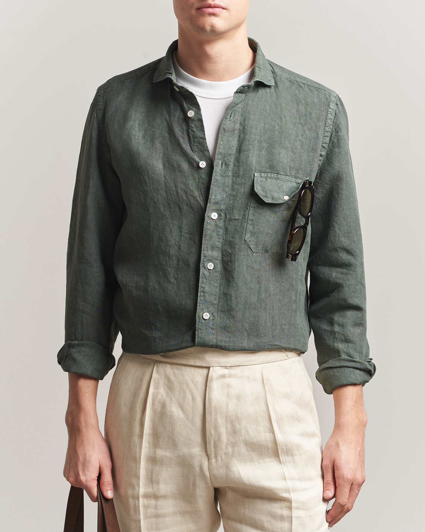 Uomini | Camicie | Finamore Napoli | Salina Garment Dyed Linen Overshirt Dark Green