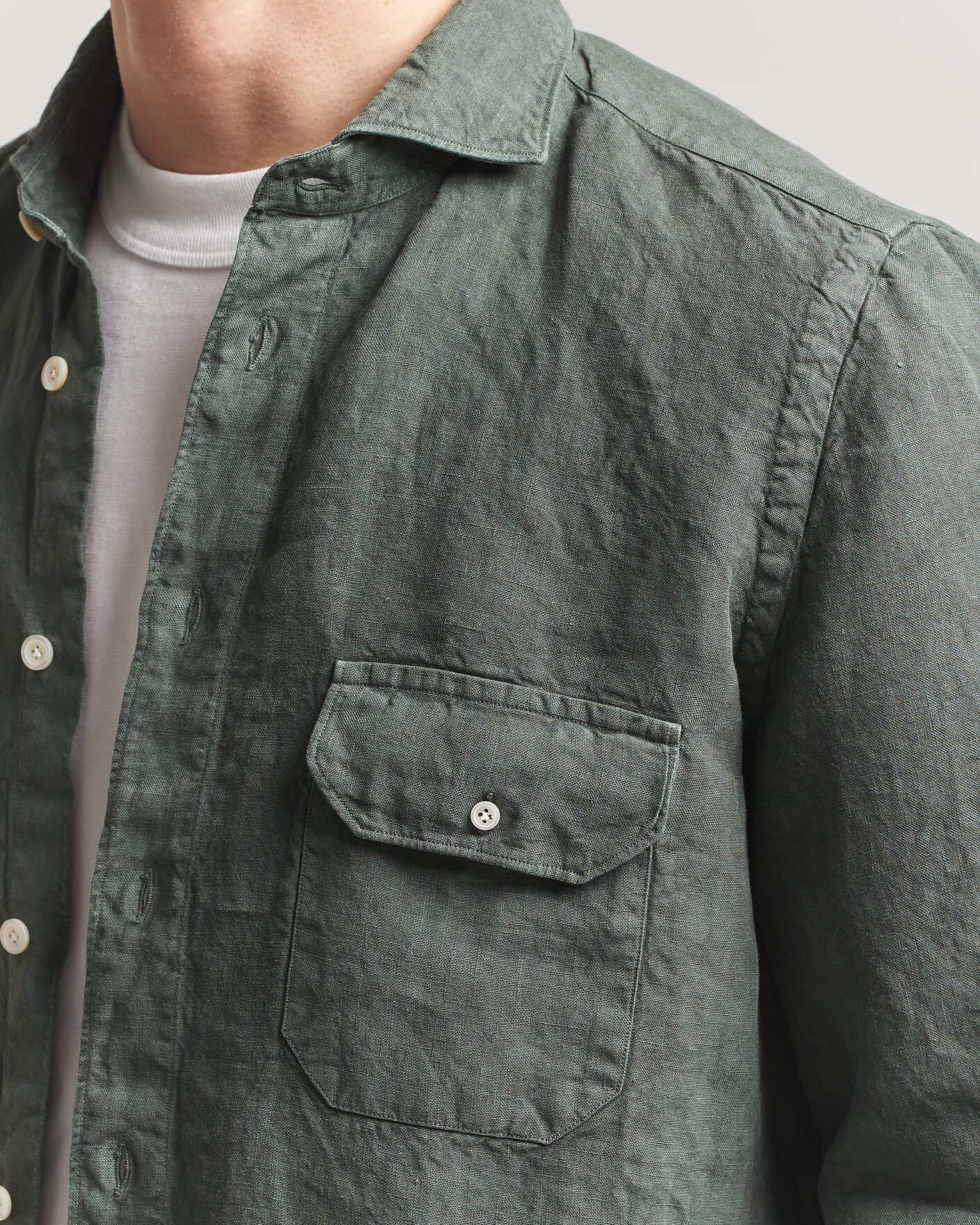 Uomini | Camicie | Finamore Napoli | Salina Garment Dyed Linen Overshirt Dark Green