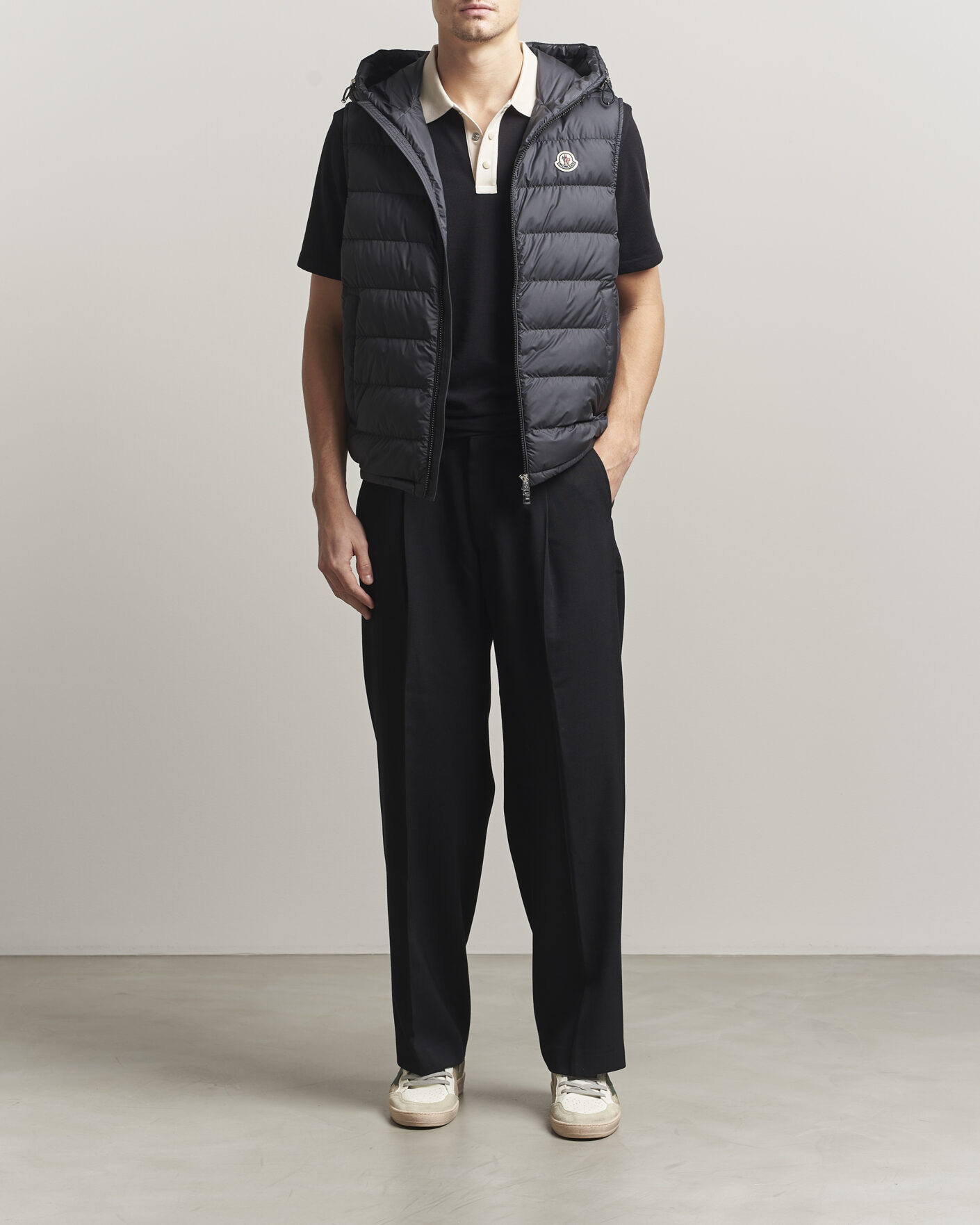 Uomini | Gilet | Moncler | Marseillan Hooded Down Vest Black