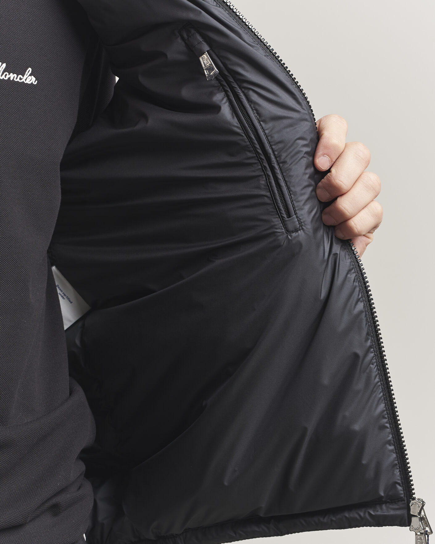 Uomini | Gilet | Moncler | Marseillan Hooded Down Vest Black