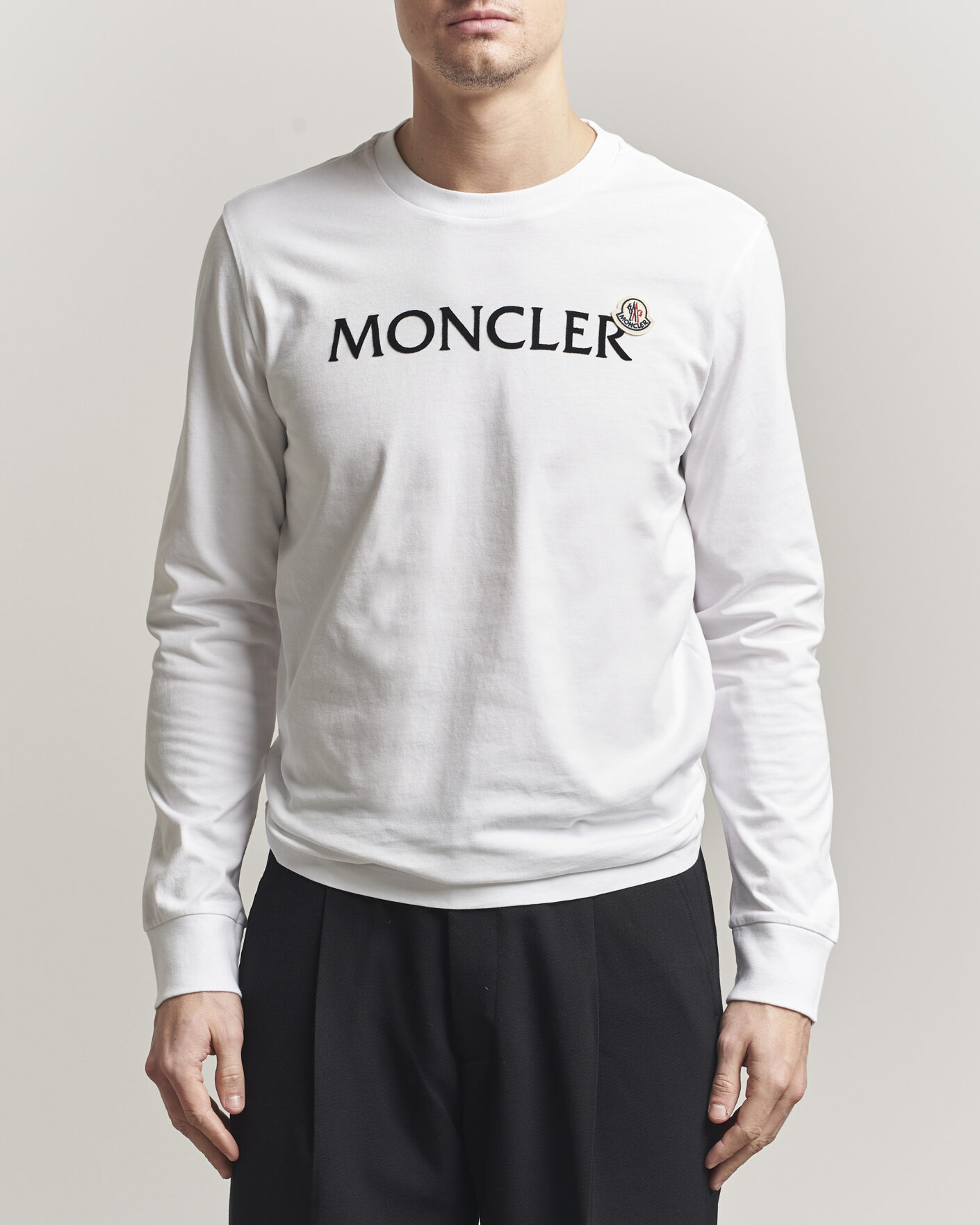 Uomini | T-shirt | Moncler | Lettering Logo Long Sleeve T-Shirt White