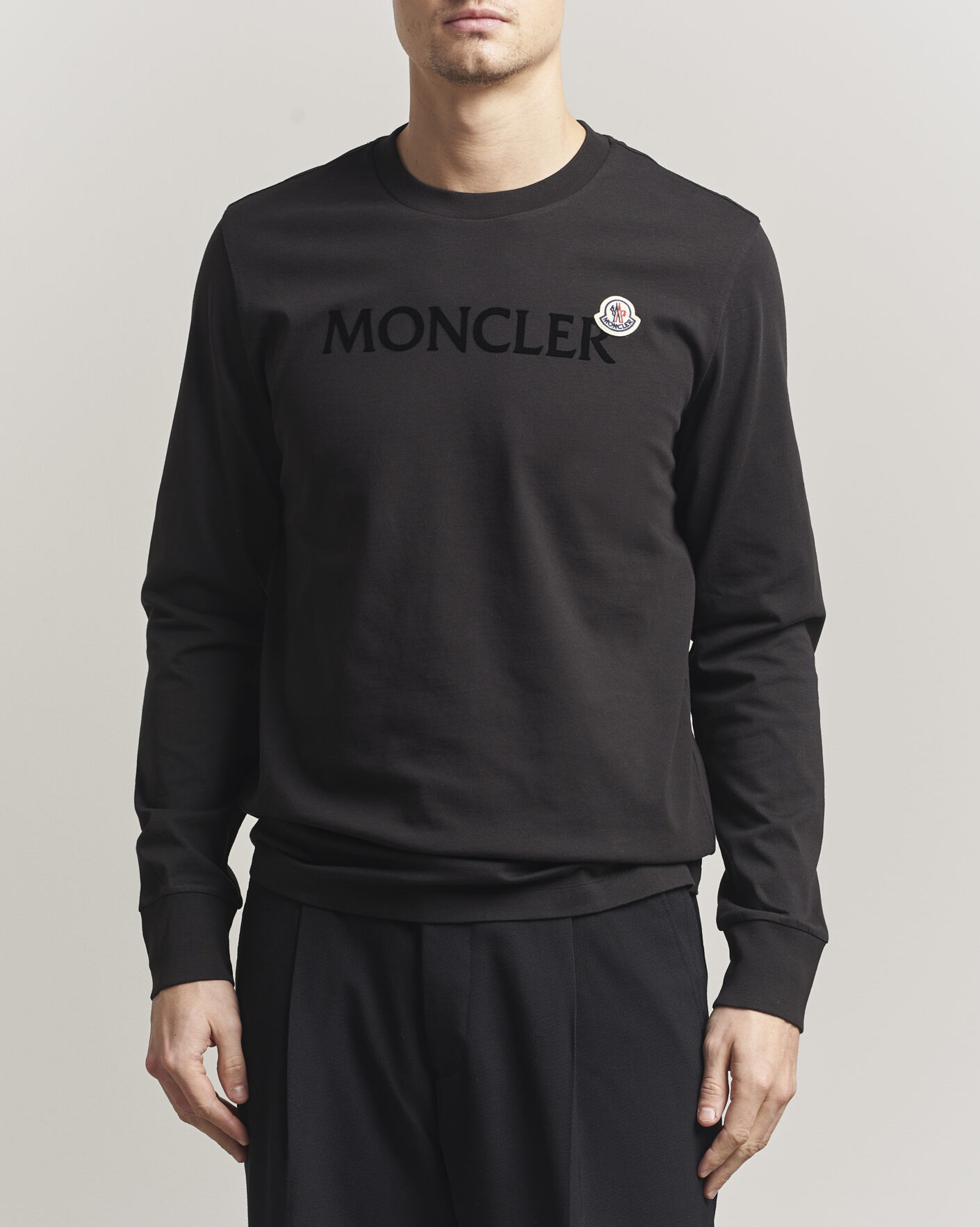 Uomini | T-shirt | Moncler | Lettering Logo Long Sleeve T-Shirt Black