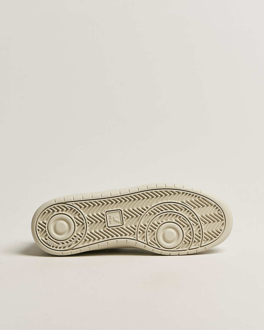 Uomini | Sneakers | Veja | V-90 Sneaker White/Taupe