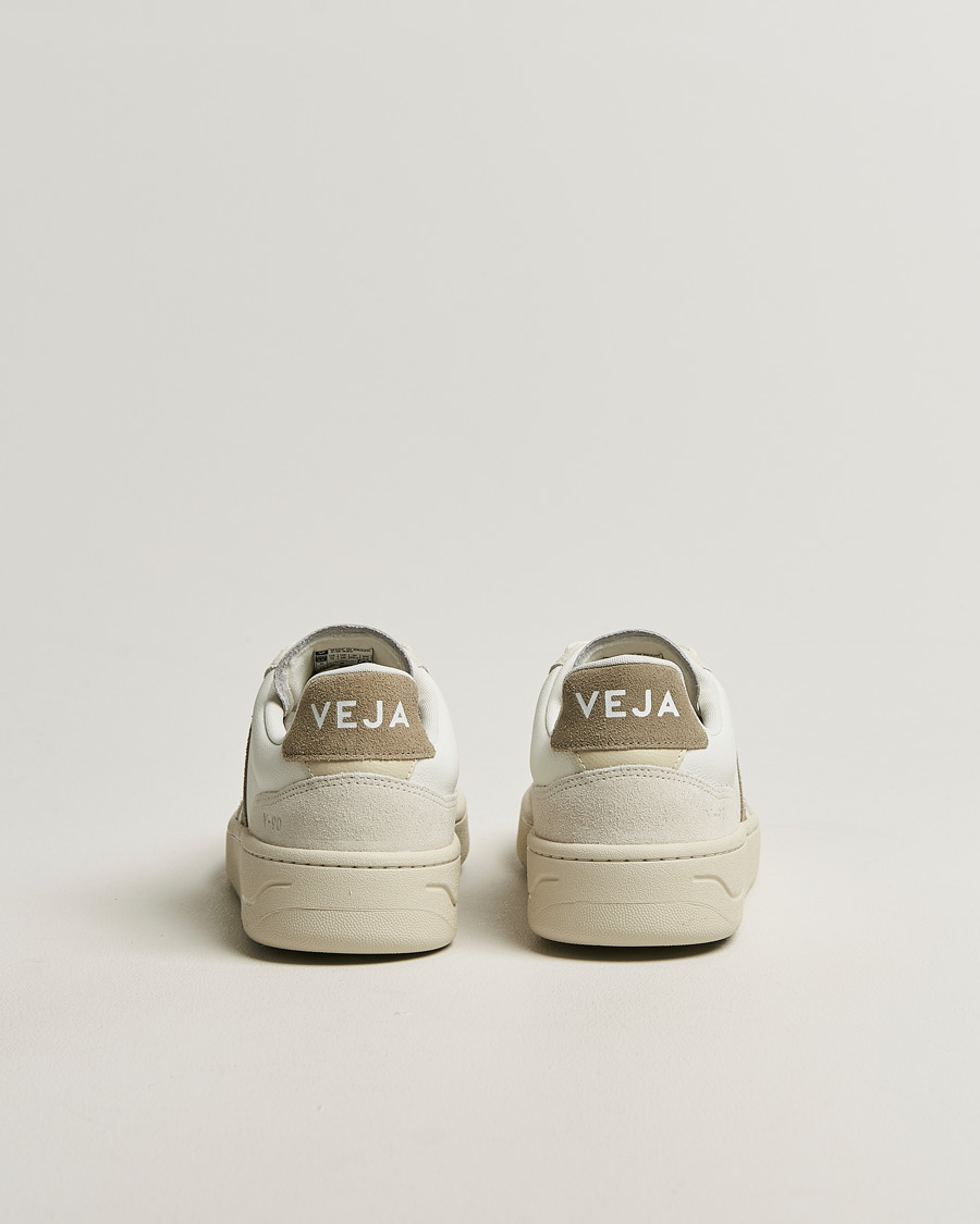 Uomini | Sneakers | Veja | V-90 Sneaker White/Taupe