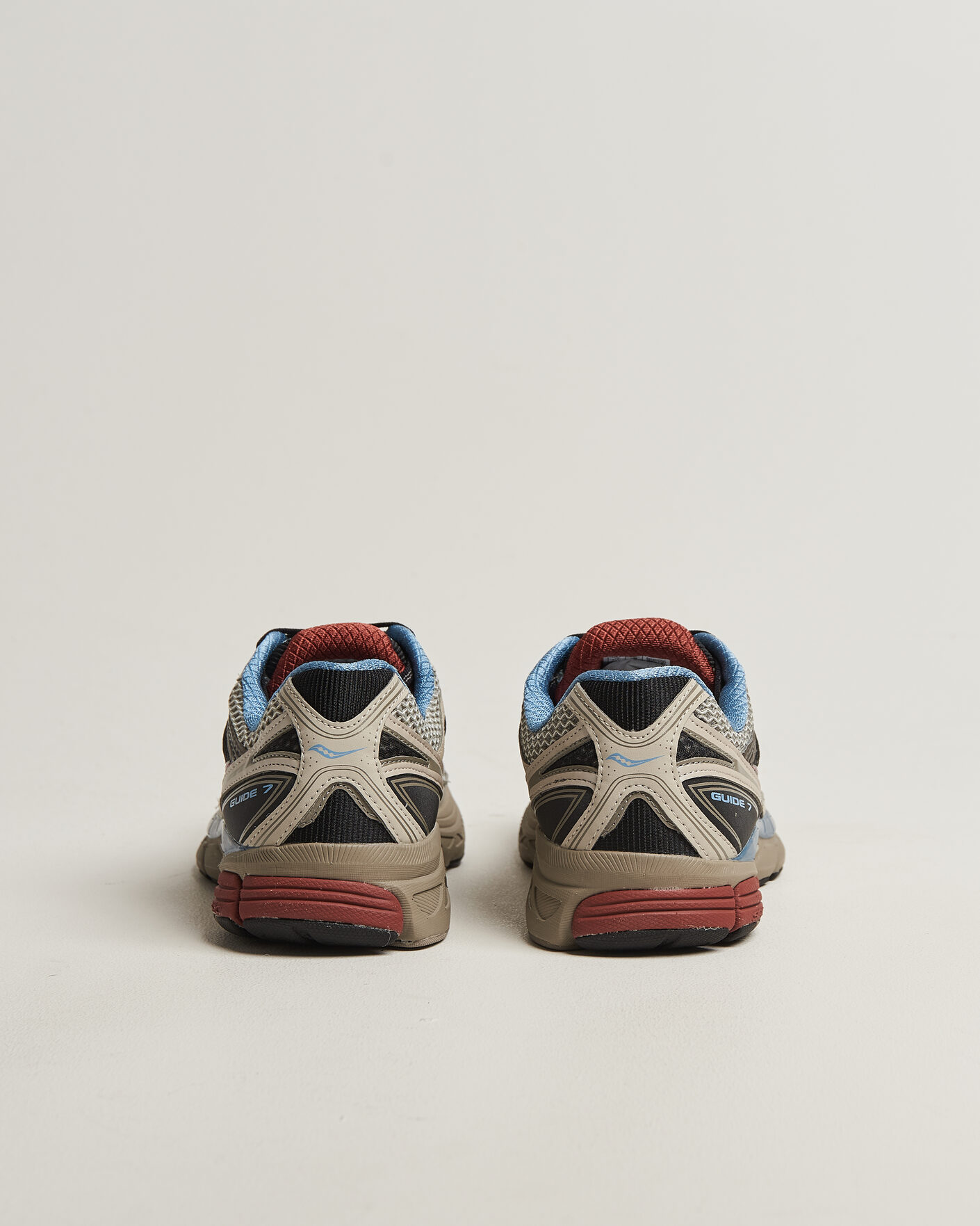 Uomini | Sneakers | Saucony | Guide 7 Running Sneaker Taupe/Black