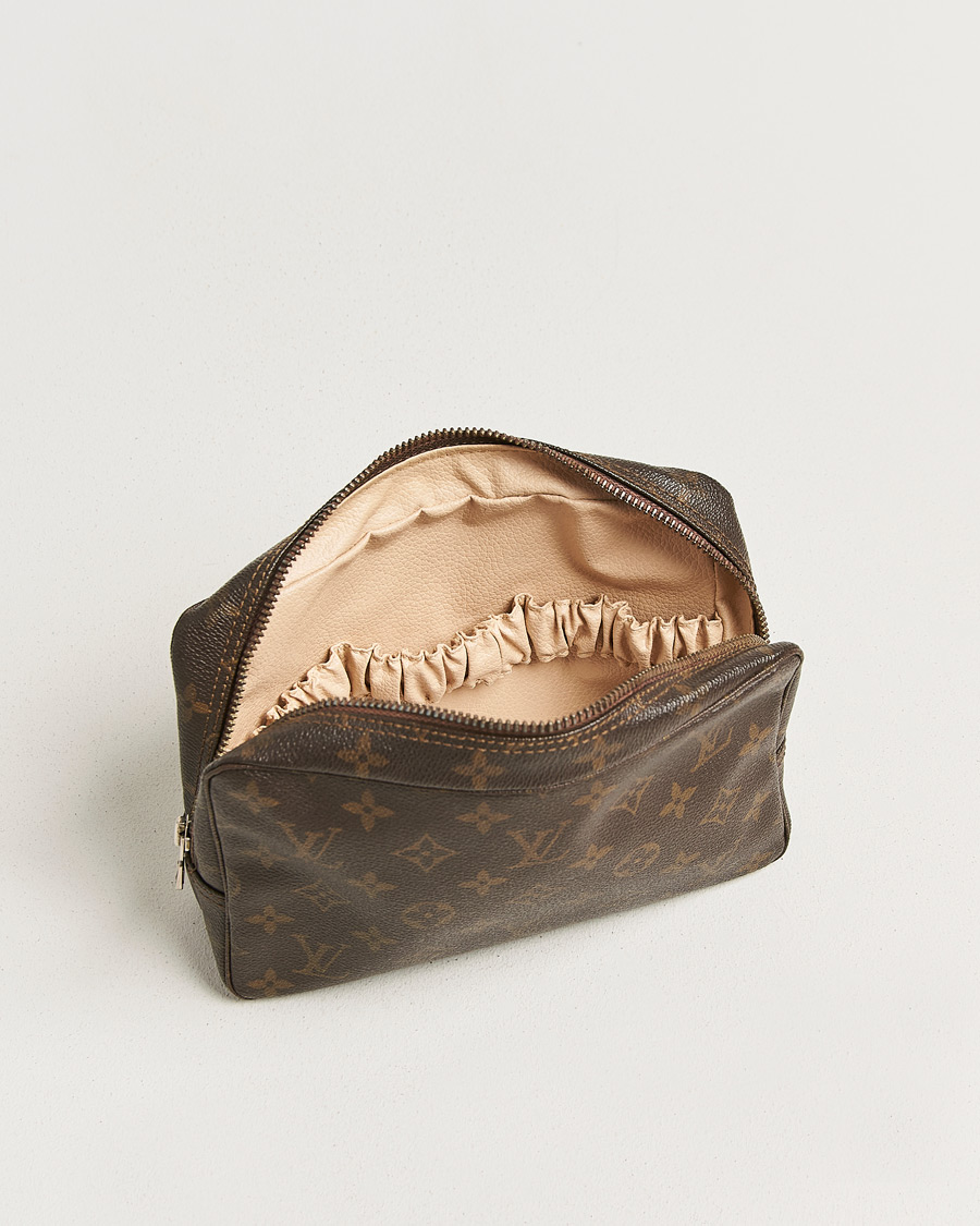 Uomini | Pre-Owned & Vintage Bags | Louis Vuitton Pre-Owned | Trousse Toilette 23 Monogram