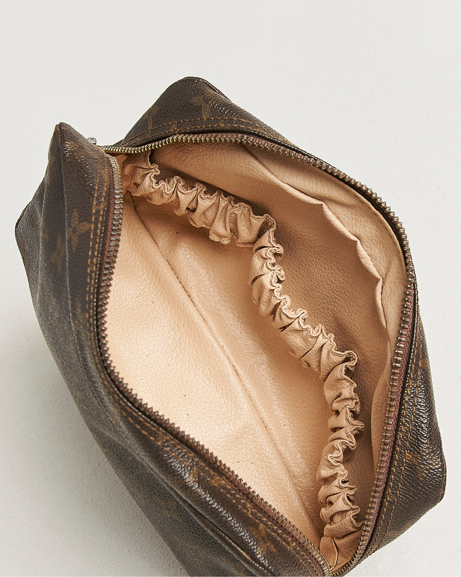 Uomini | Pre-Owned & Vintage Bags | Louis Vuitton Pre-Owned | Trousse Toilette 23 Monogram