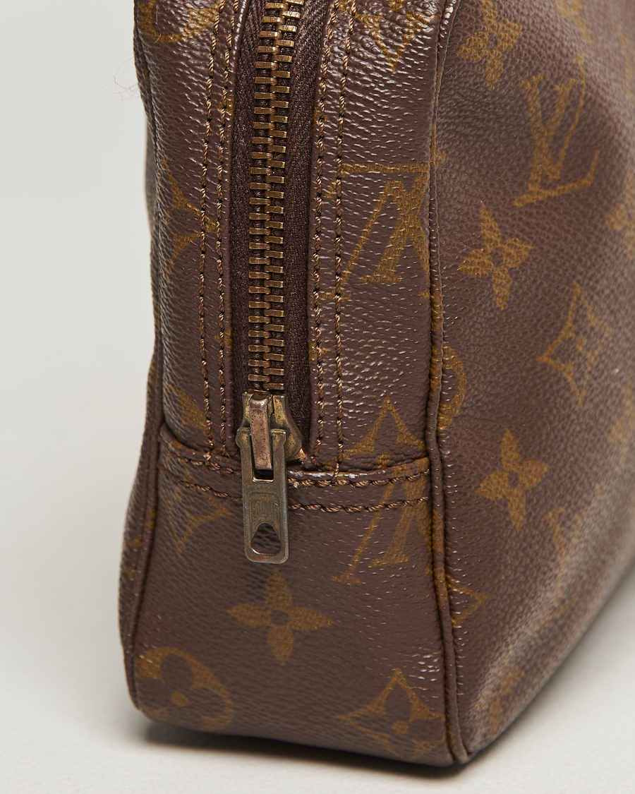 Uomini | Pre-Owned & Vintage Bags | Louis Vuitton Pre-Owned | Trousse Toilette 23 Monogram