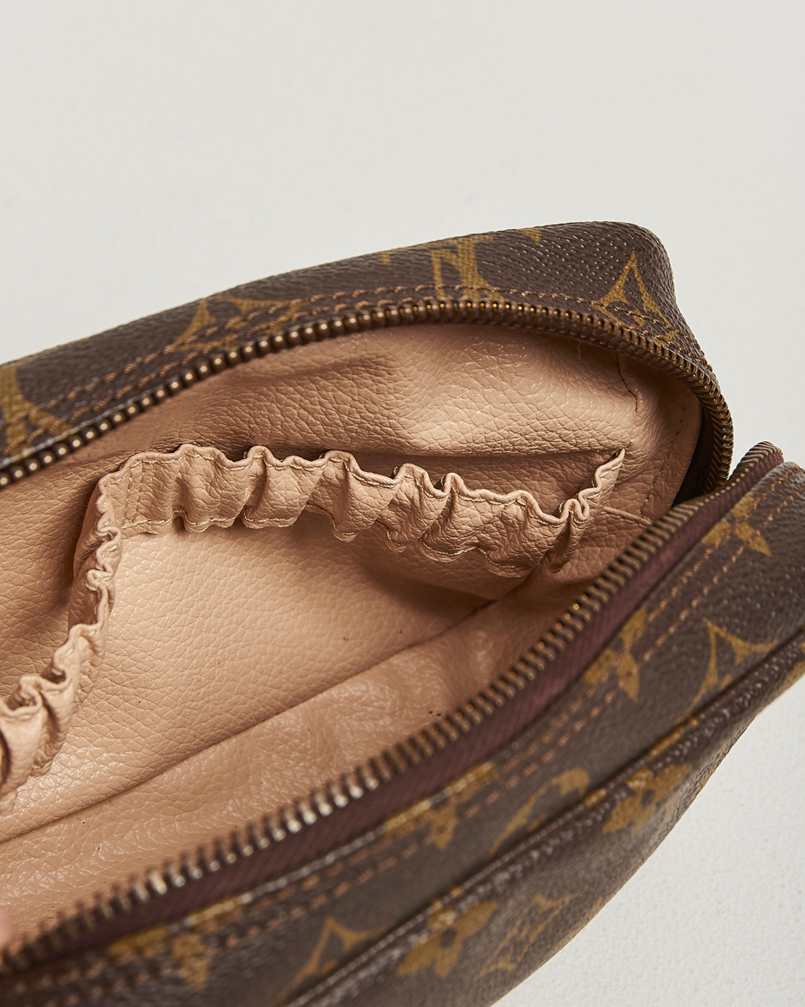 Uomini | Pre-Owned & Vintage Bags | Louis Vuitton Pre-Owned | Trousse Toilette 18 Monogram