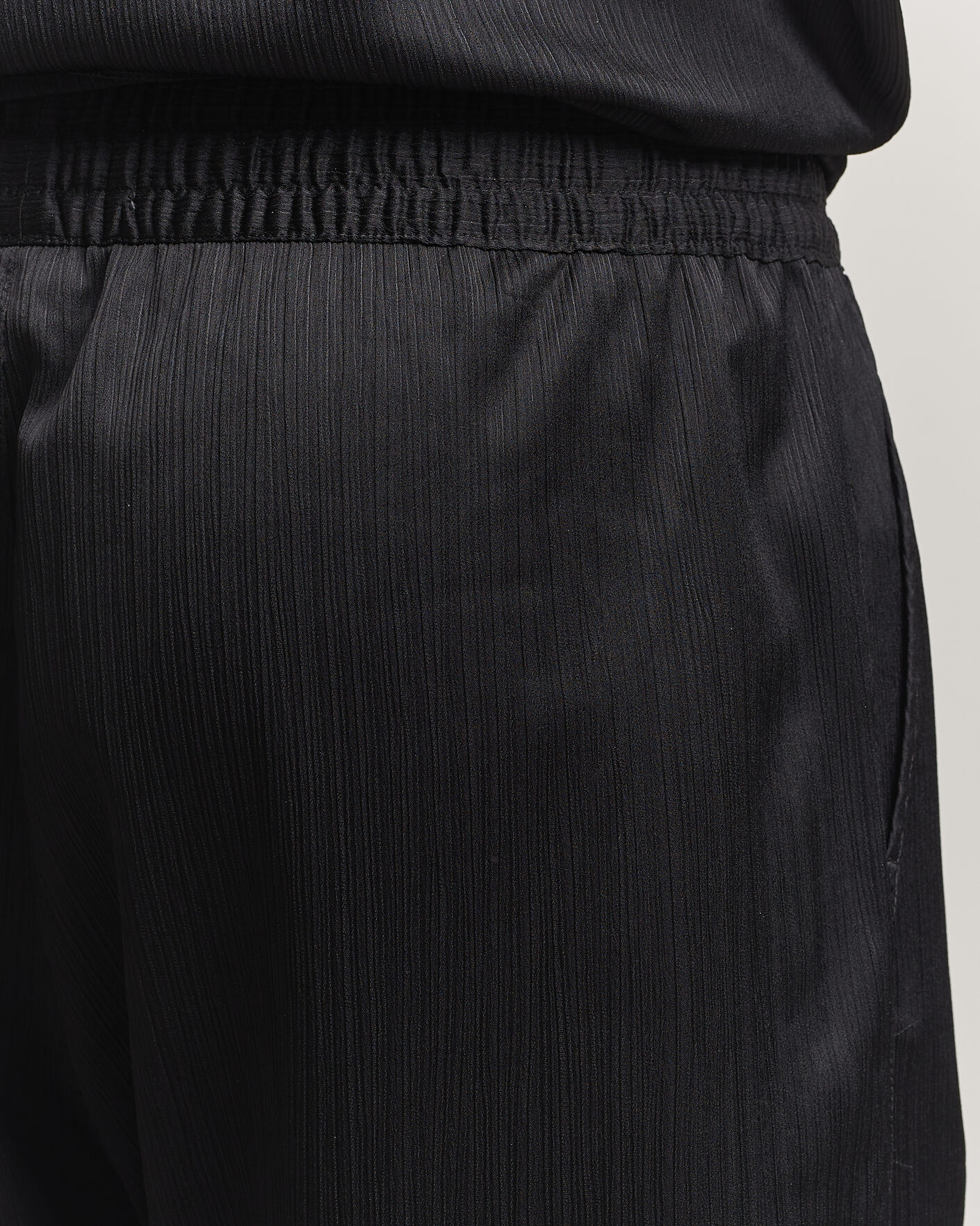 Uomini | Pantaloni | LES DEUX | Houston Plissé Pants Black