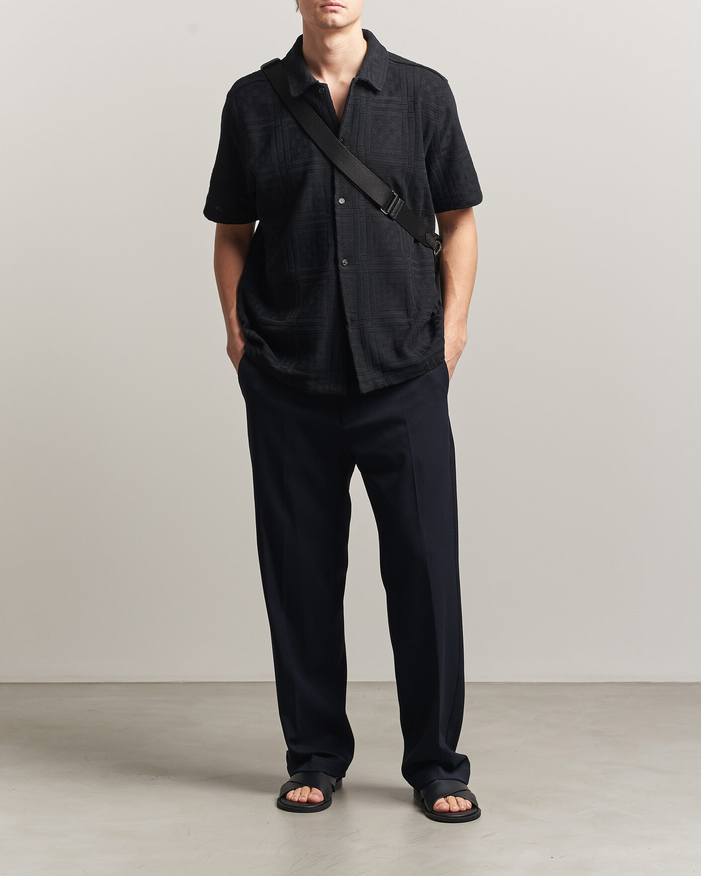 Uomini | Camicie | LES DEUX | Hector Pointelle Short Sleeve Shirt Black