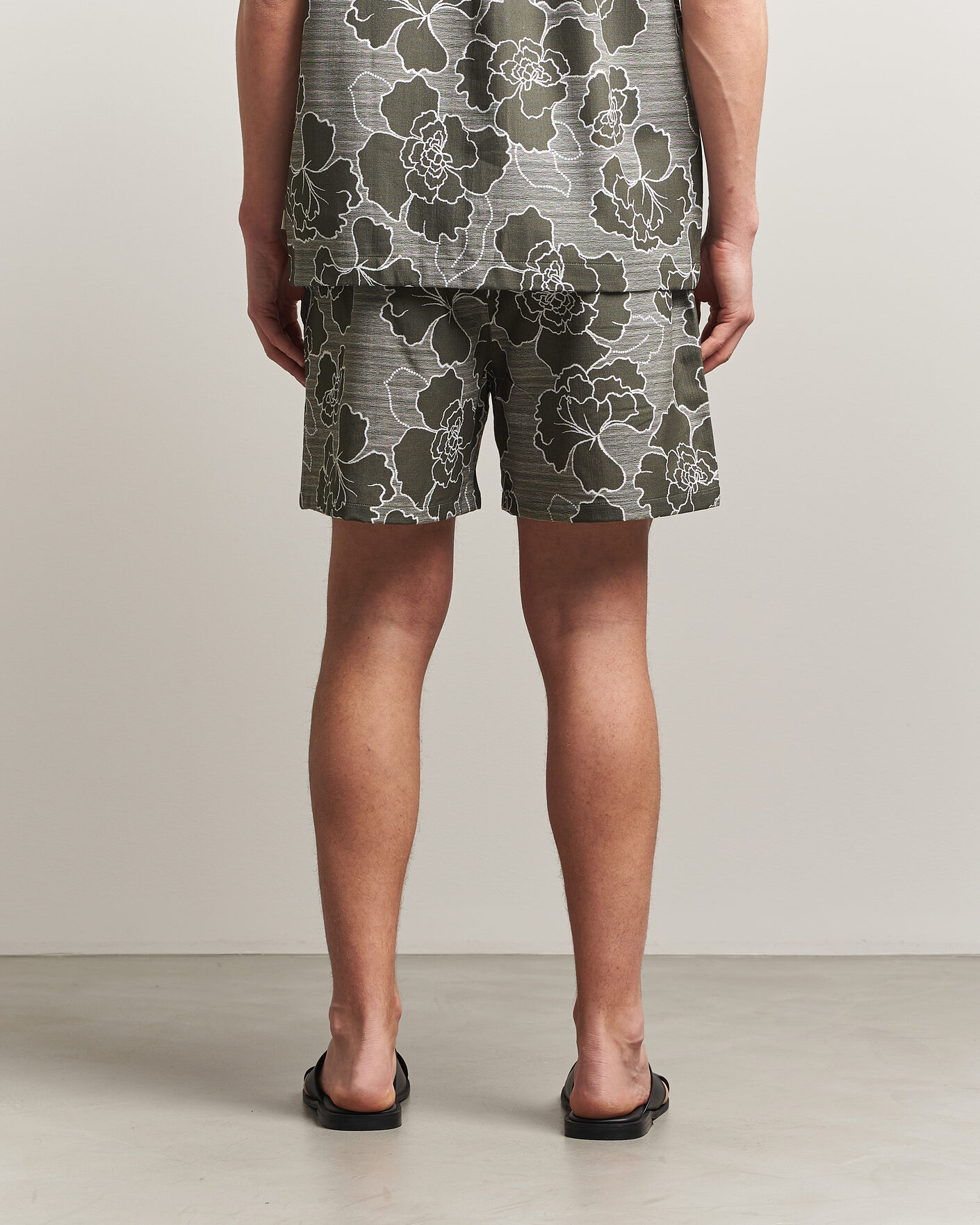 Uomini | Pantaloncini | LES DEUX | Charlie Poppy AOP Shorts Olive Night