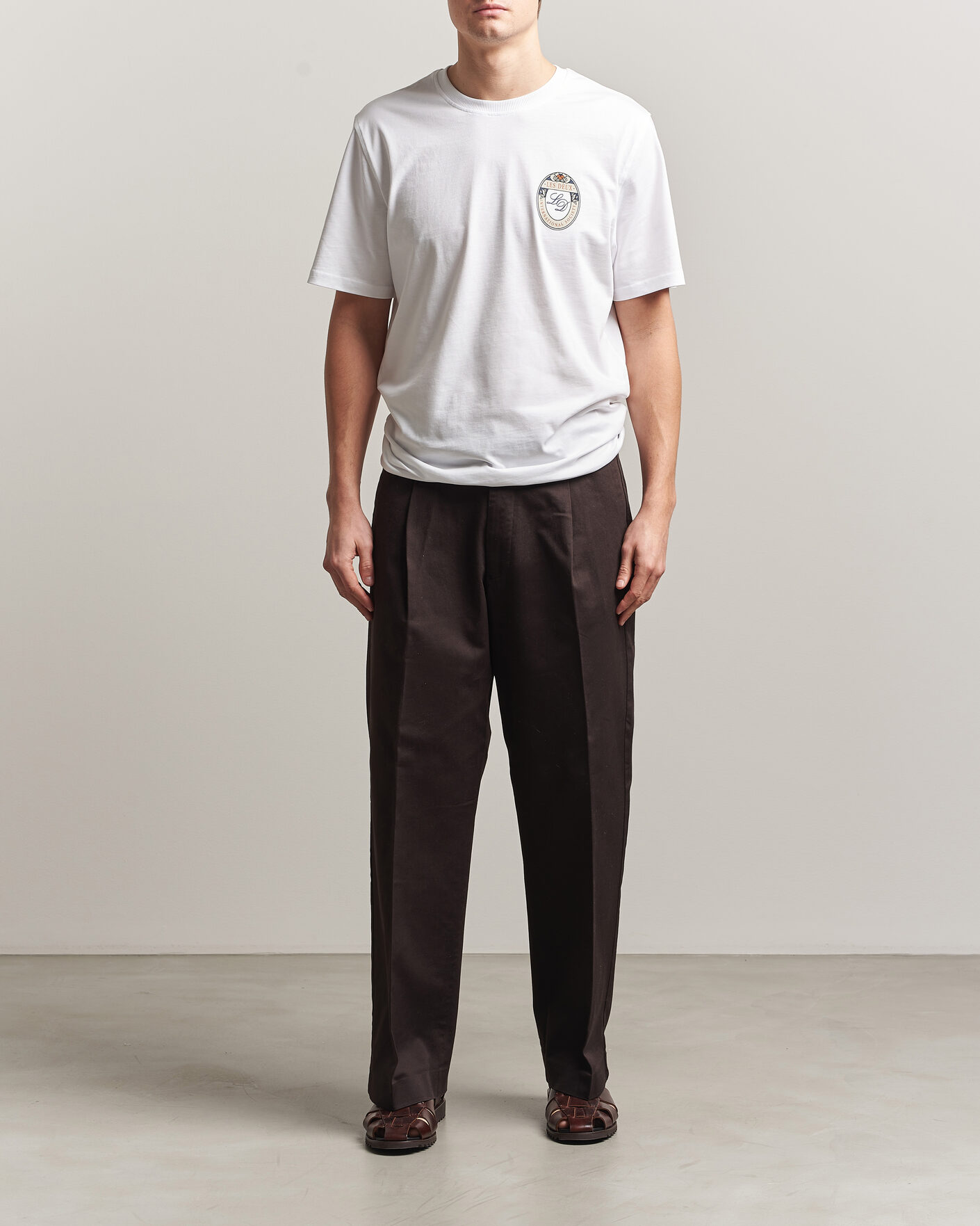 Uomini | T-shirt | LES DEUX | Brday Emblem T-Shirt White