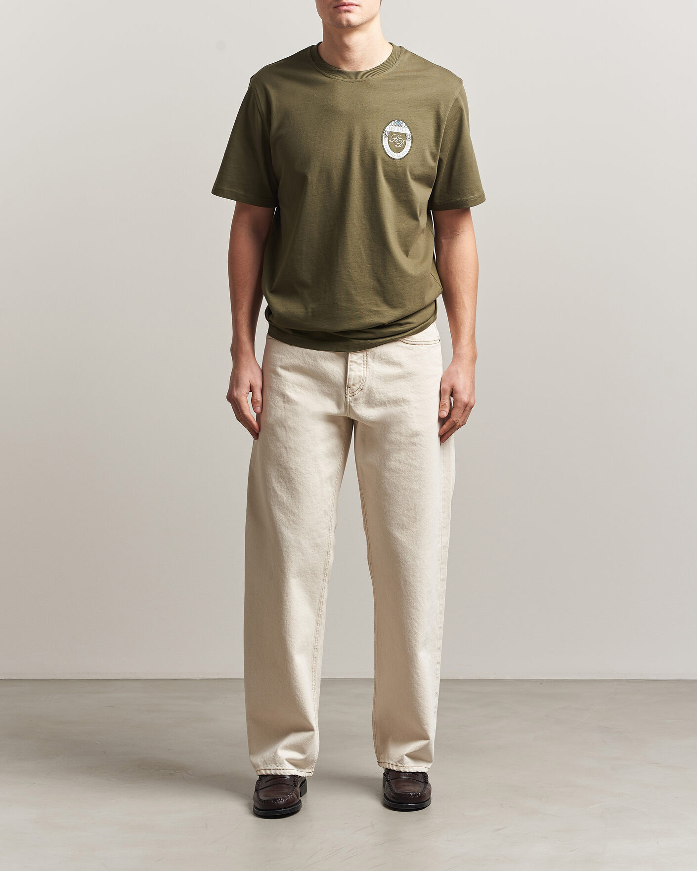 Uomini | T-shirt | LES DEUX | Brday Emblem T-Shirt Olive Night Green