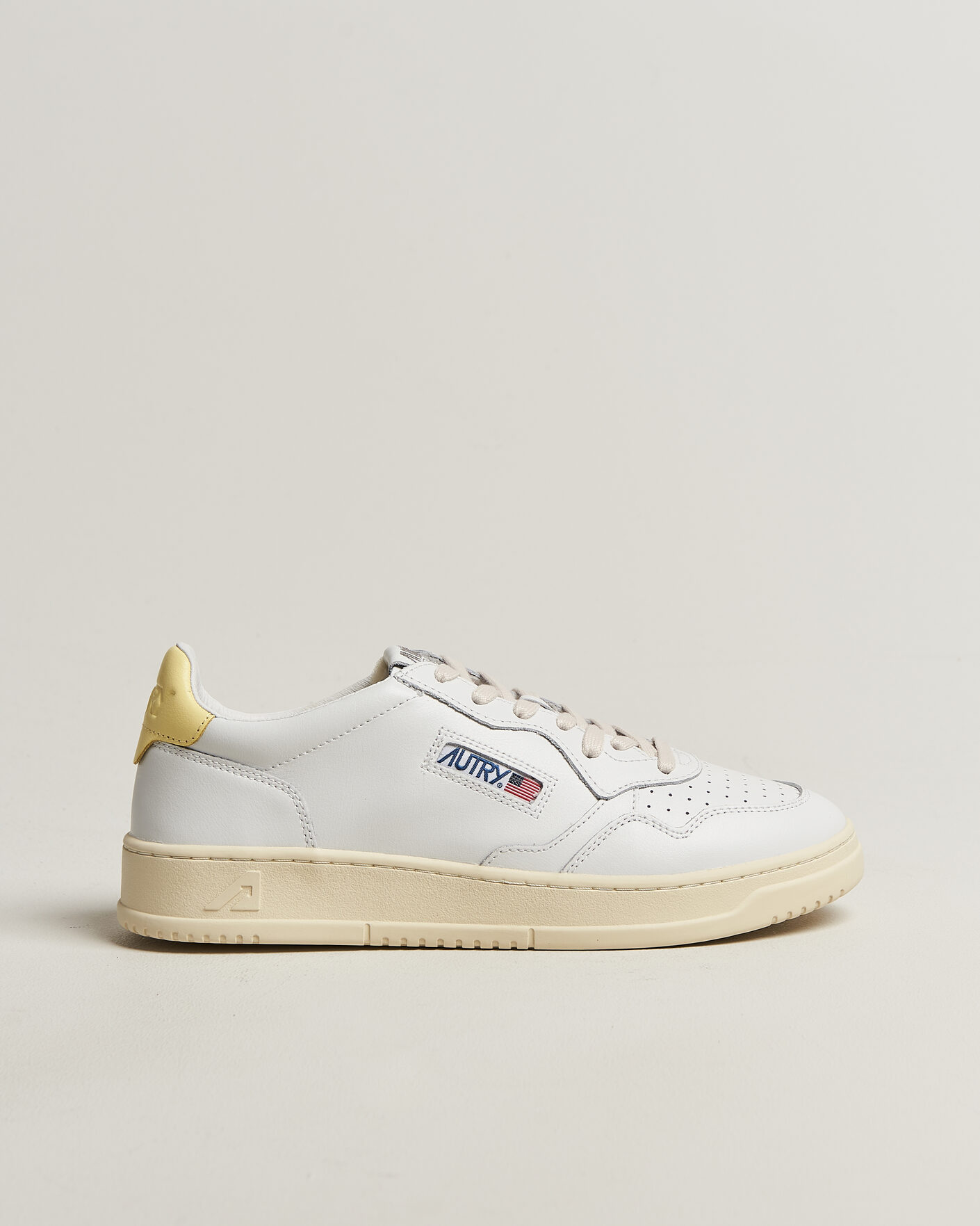 Uomini | Sneakers | Autry | Medalist Low Sneaker White/Lemon Meringue