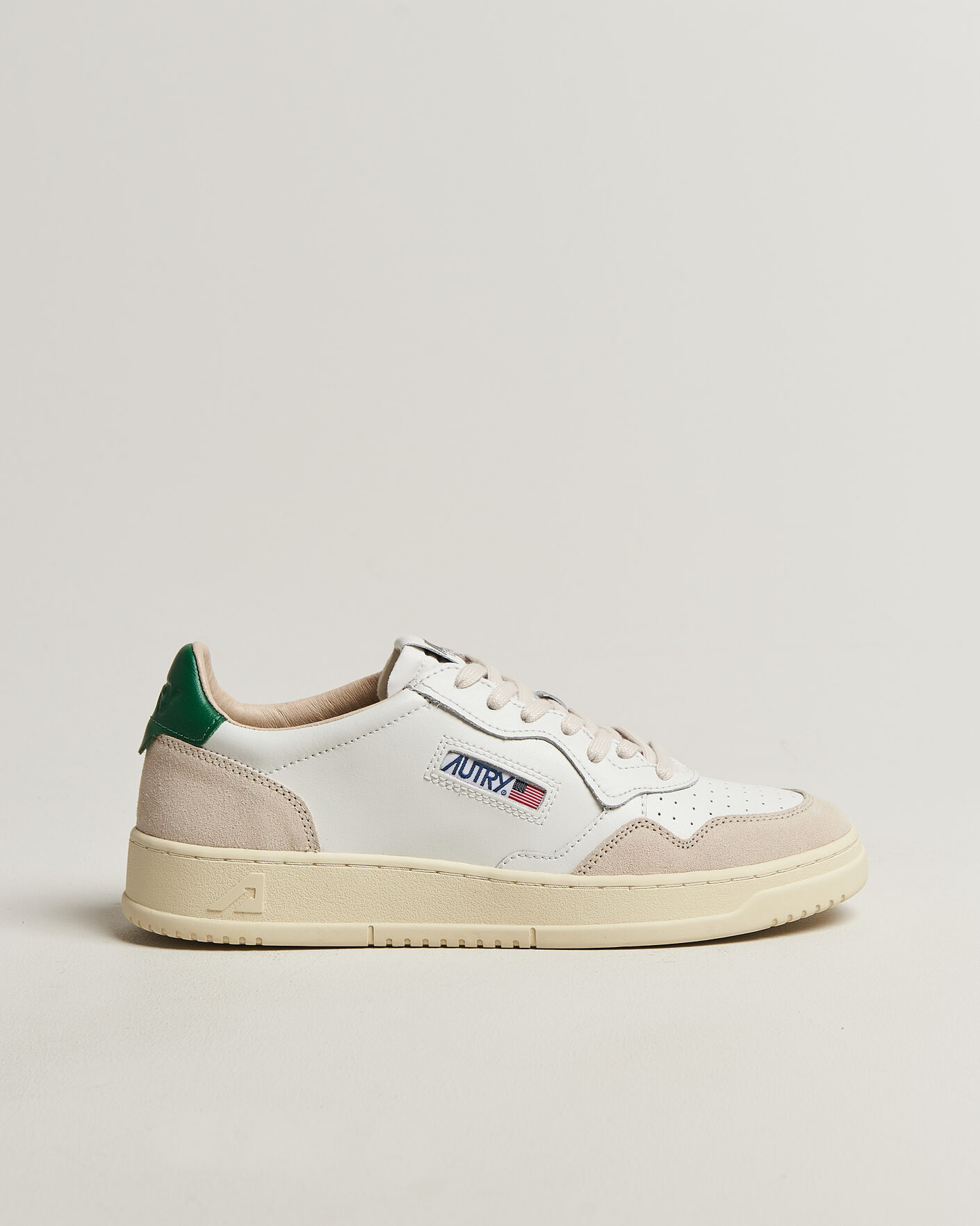 Uomini | Sneakers | Autry | Medalist Low Leather/Suede Sneaker White/Amazon