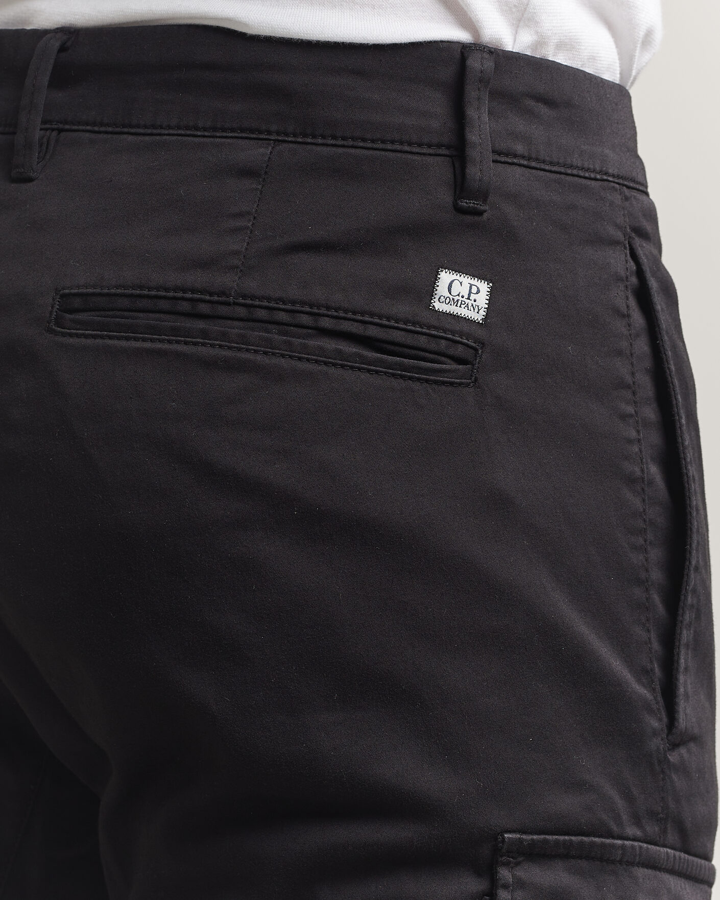 Uomini | Pantaloni | C.P. Company | Satin Stretch Cargo Pants Black