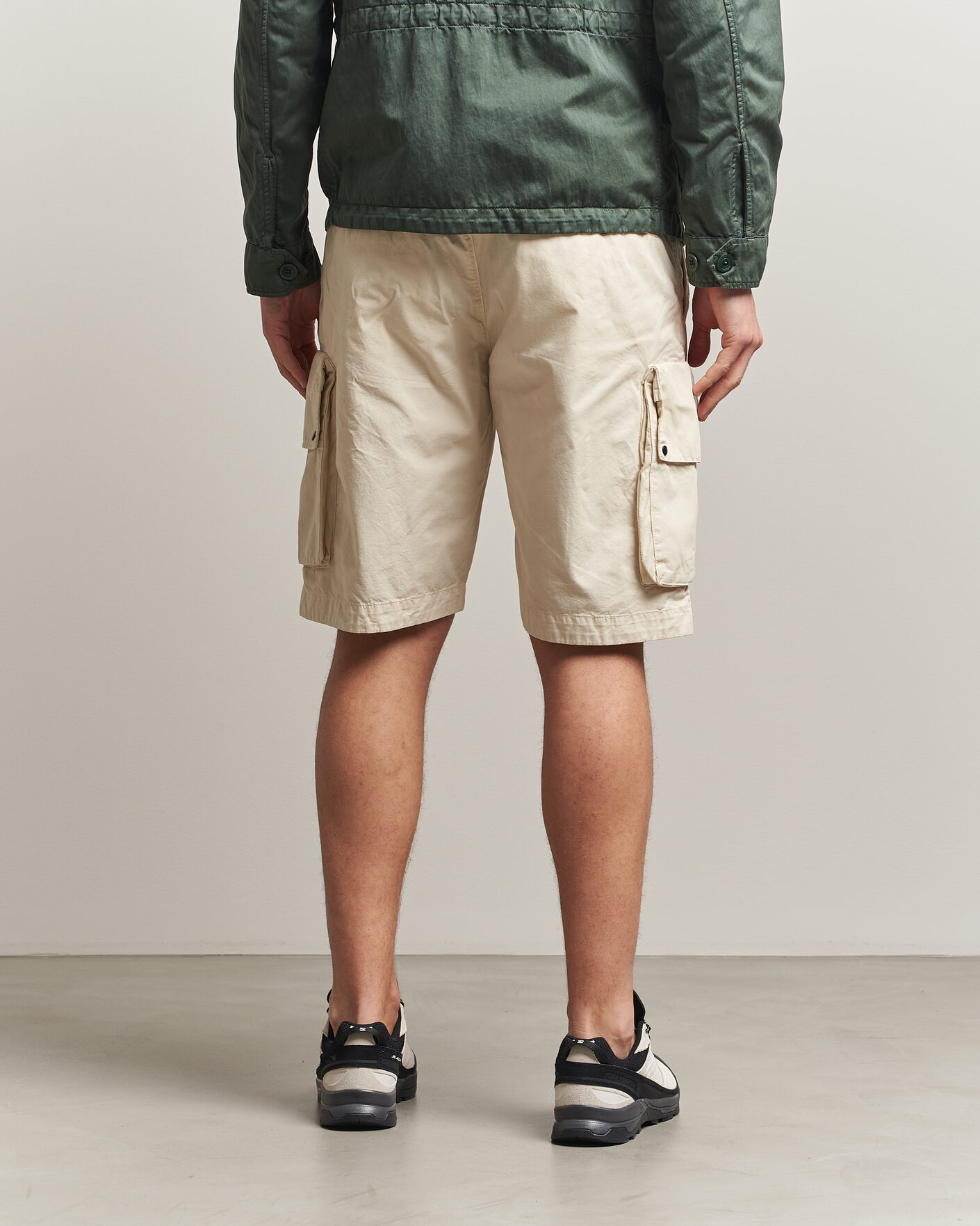 Uomini | Pantaloncini | C.P. Company | Cotton Gabardine Cargo Shorts Cream