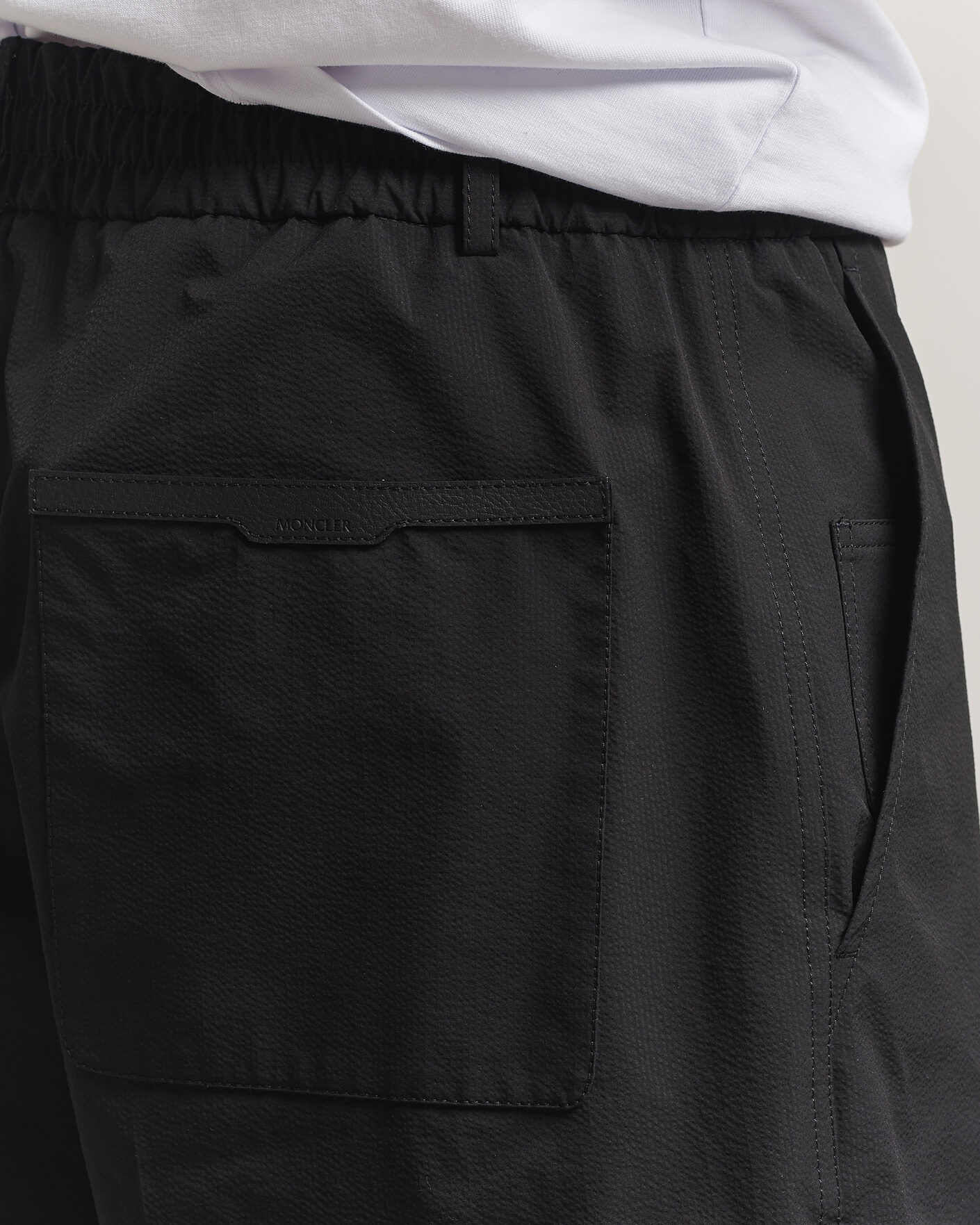 Uomini | Pantaloncini | Moncler | Lightweight Seersucker Shorts Black
