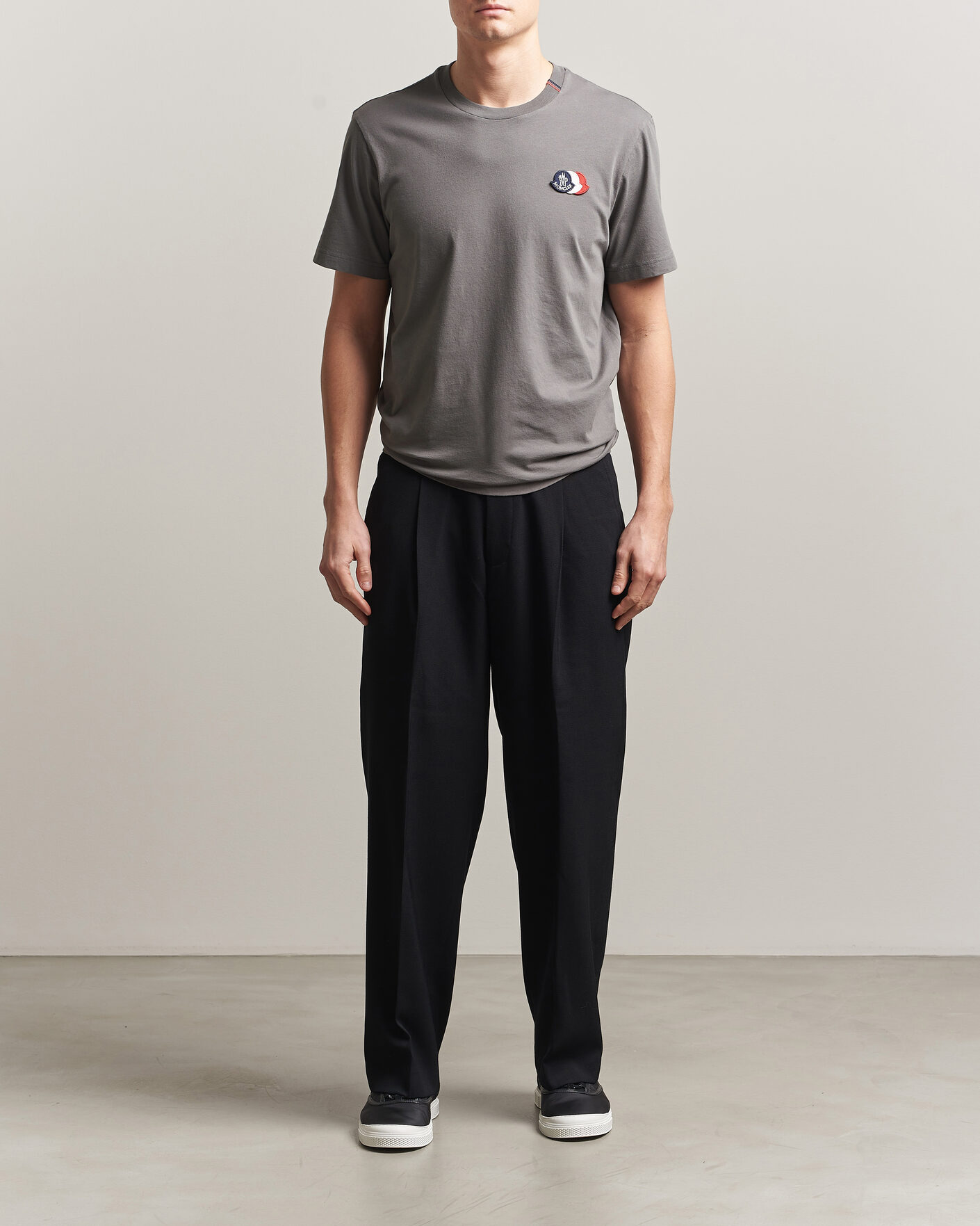 Uomini | T-shirt | Moncler | Tricolore Logo T-Shirt Grey