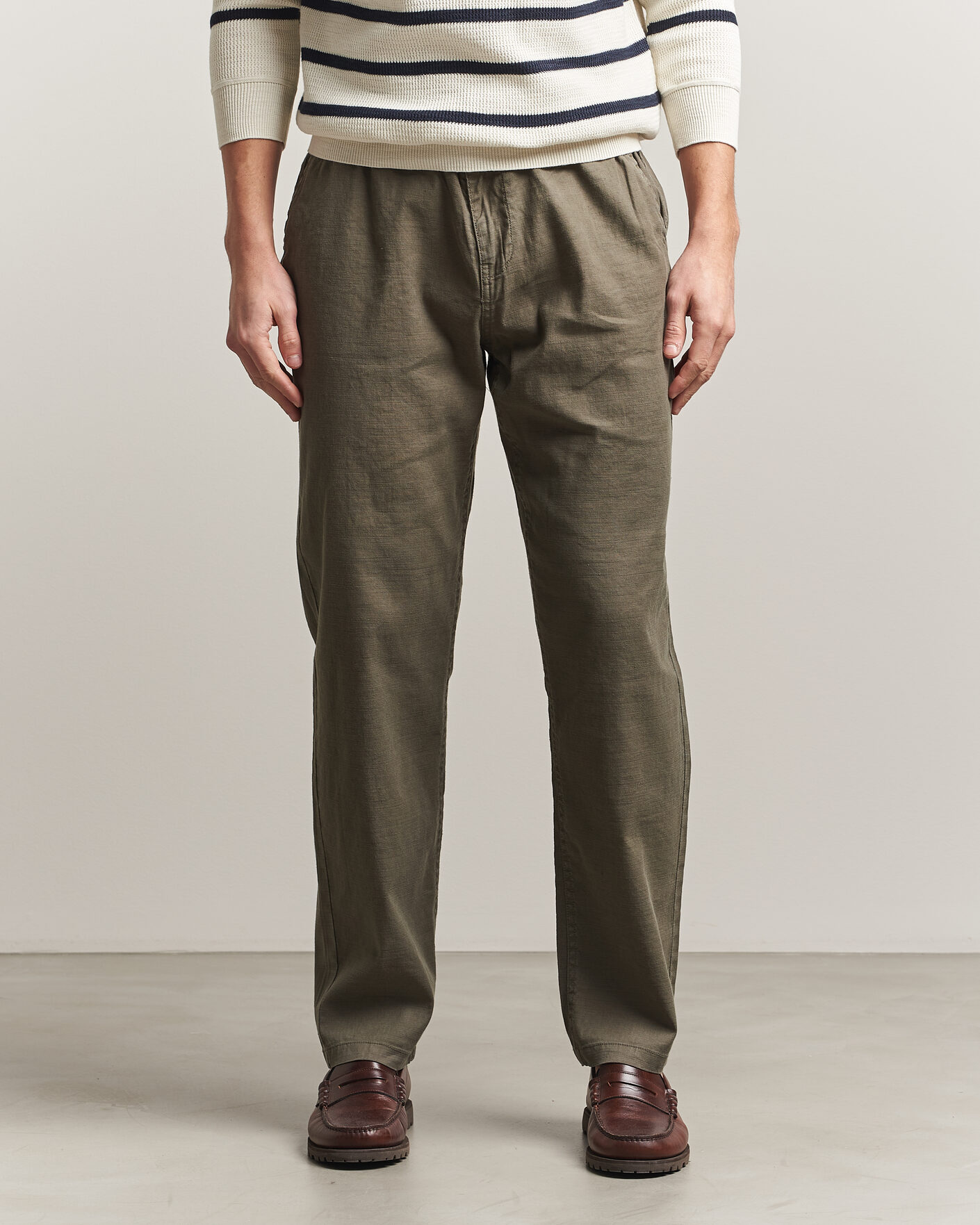 Uomini | Pantaloni | Morris | Fenix Linen Trousers Olive