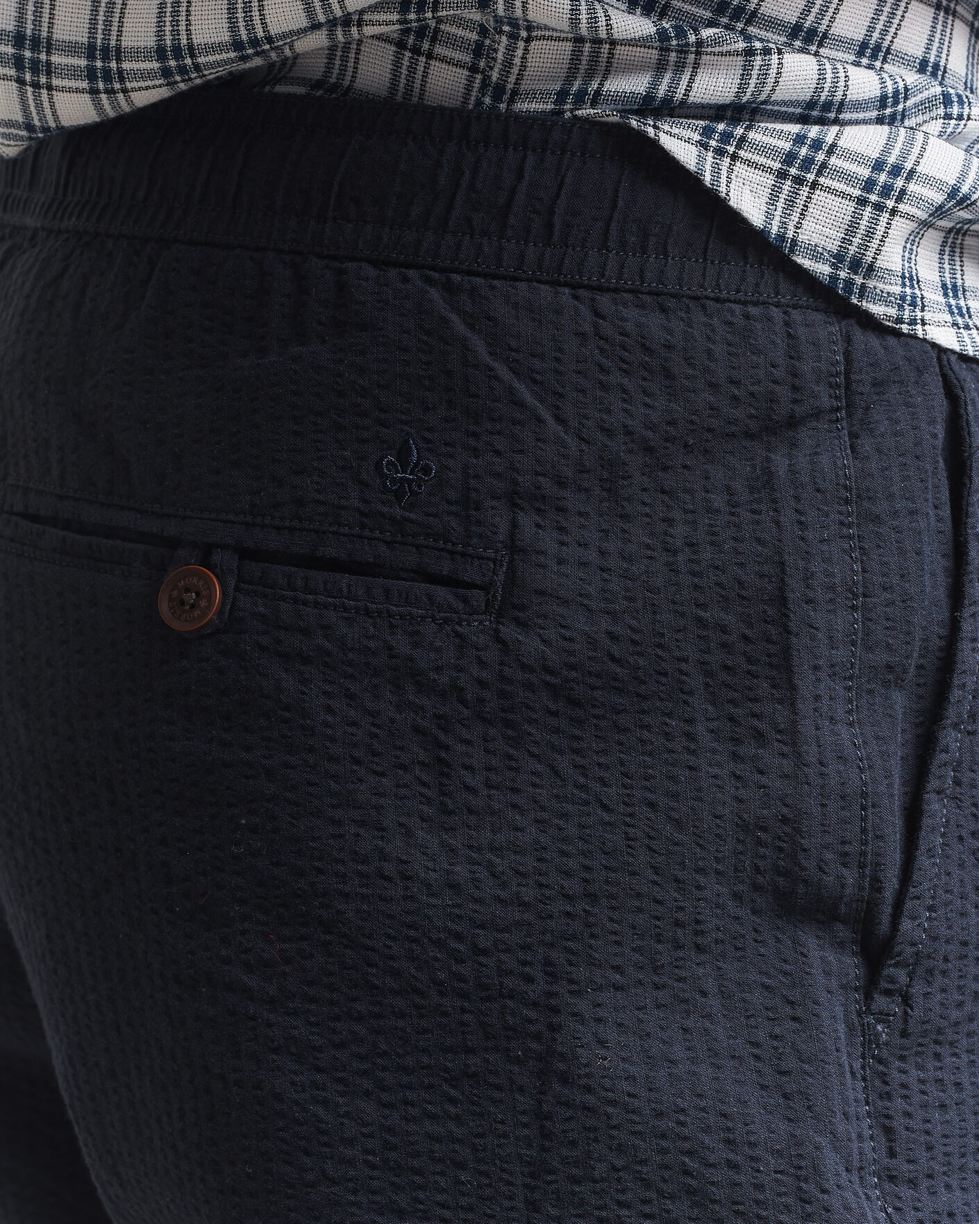 Uomini | Pantaloni | Morris | Fenix Seersucker Trousers Dark Blue