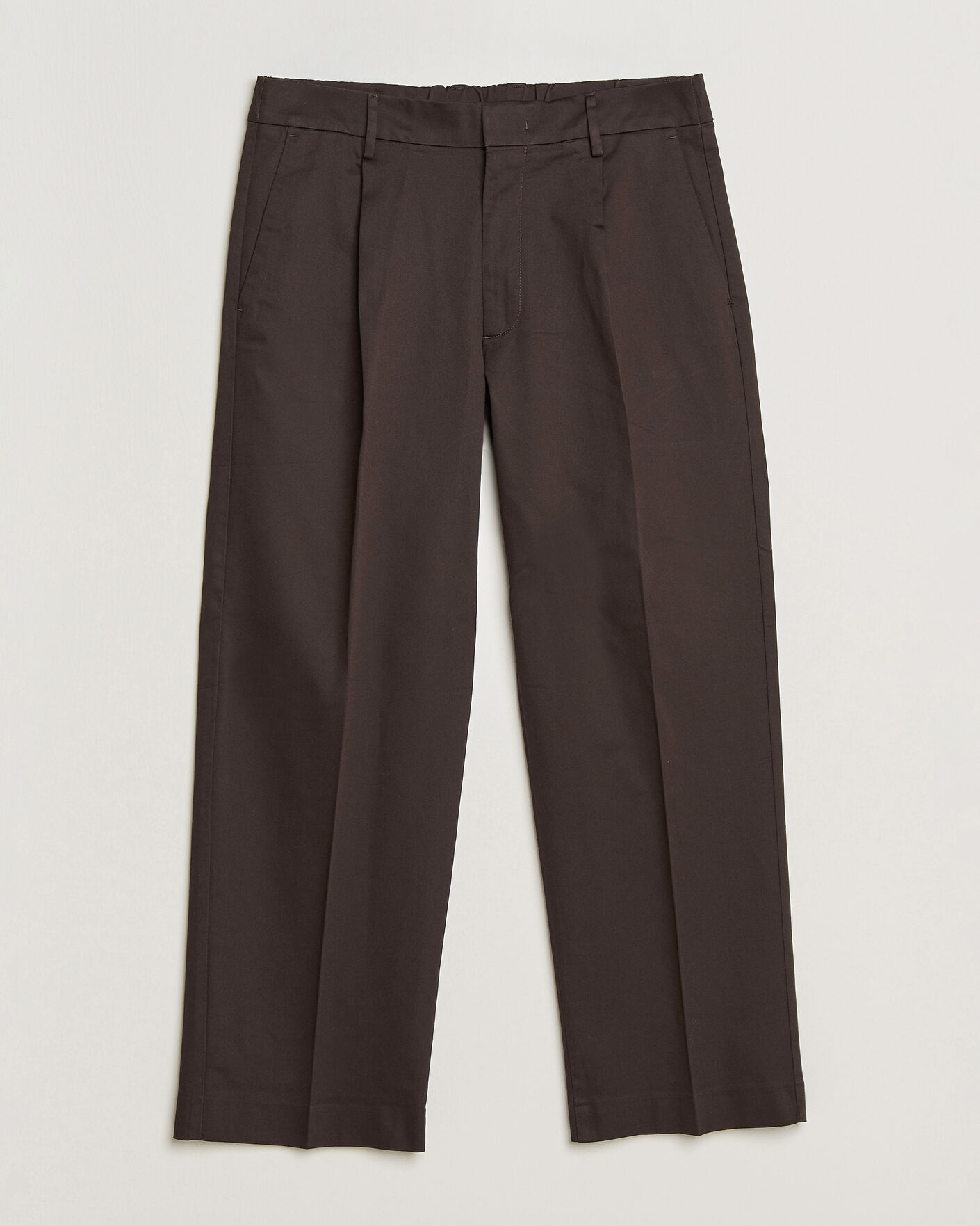 Uomini | Pantaloni | NN07 | Kay Cotton Pleated Trousers Deep Truffle