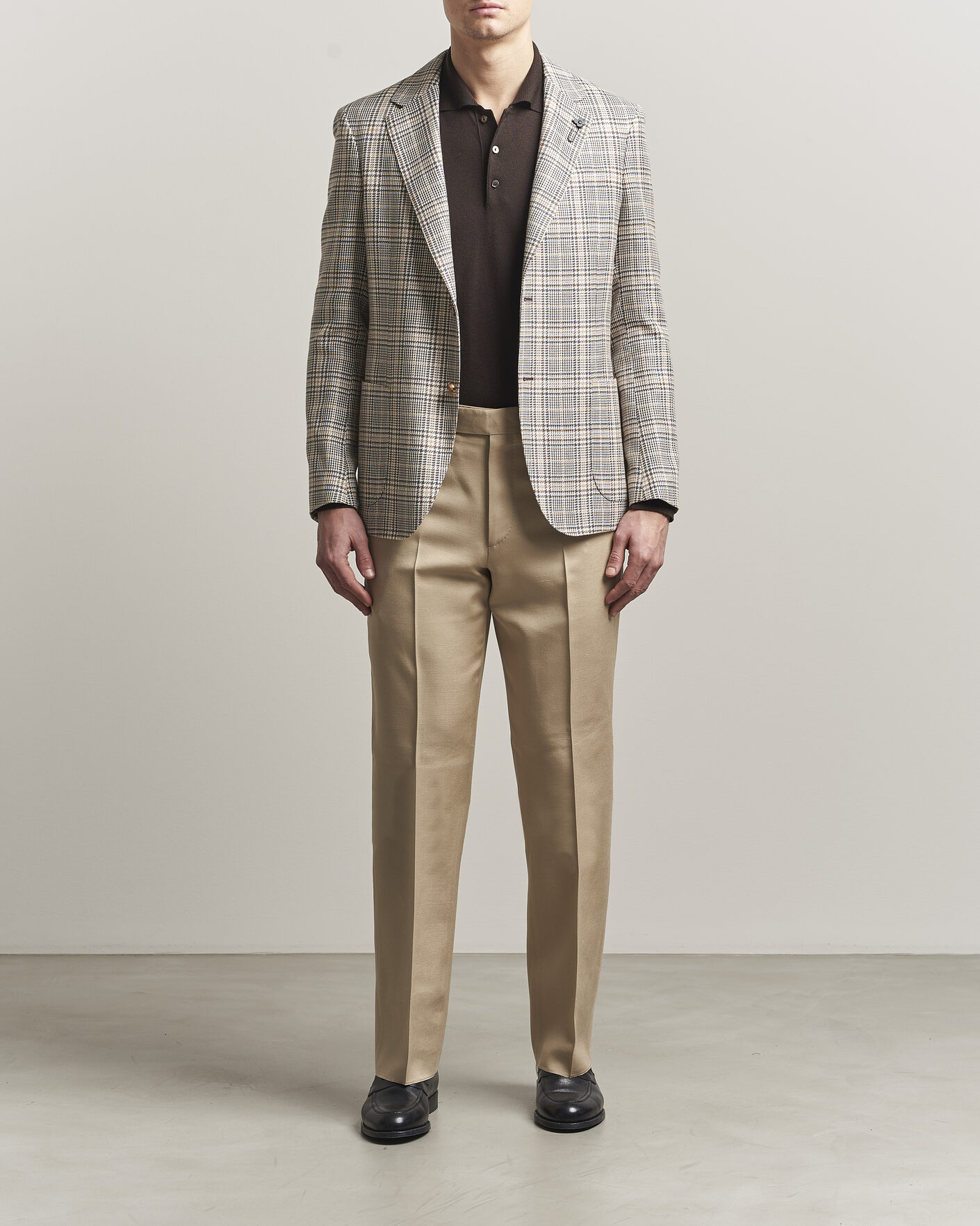 Uomini | Pantaloni | Lardini | Palu Straight Fit Viscose/Silk Trousers Beige