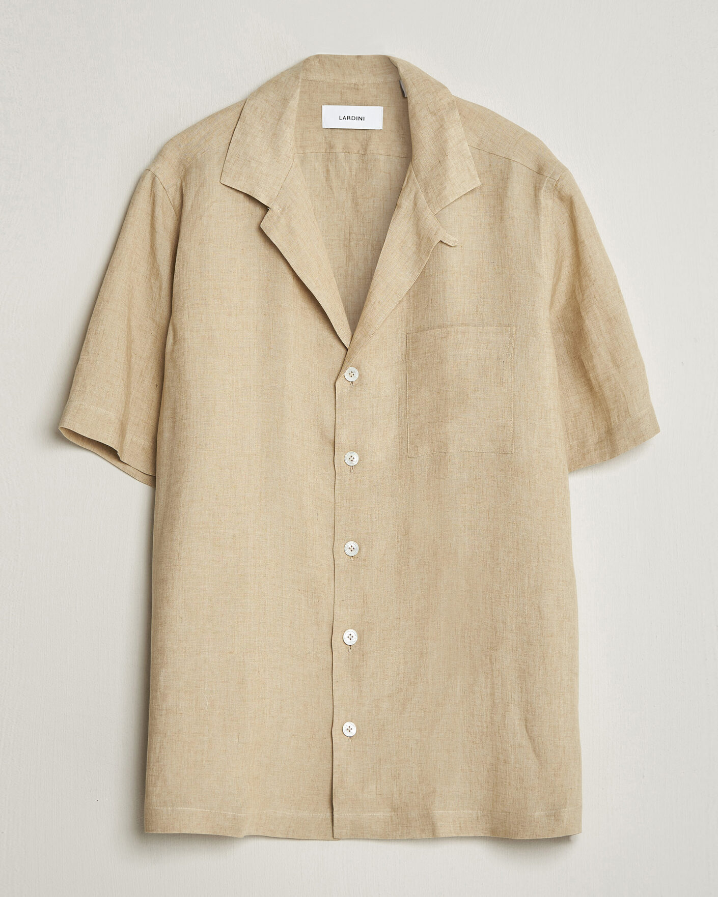 Uomini | Camicie | Lardini | Klop Short Sleeve Linen Resort Shirt Beige
