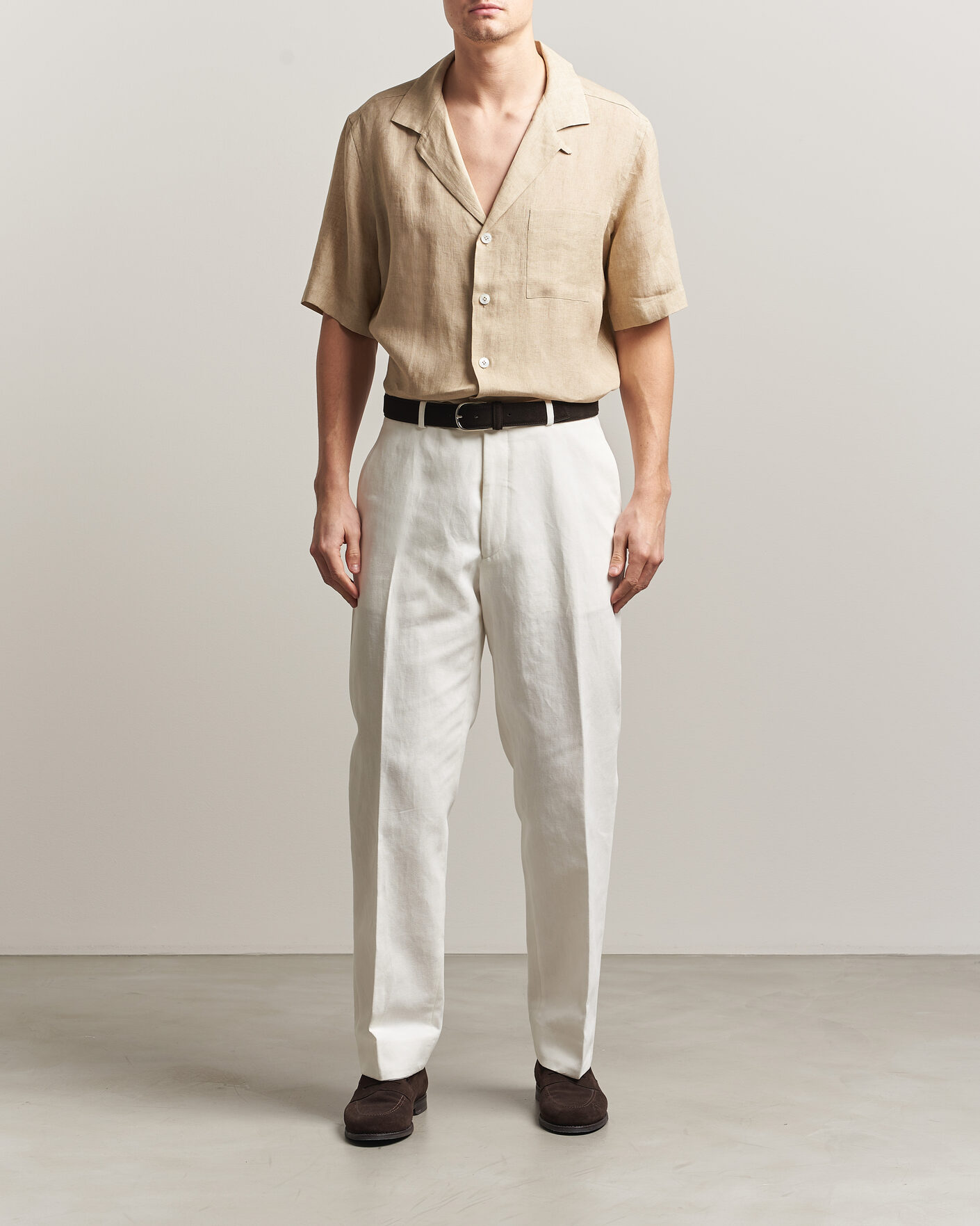 Uomini | Camicie | Lardini | Klop Short Sleeve Linen Resort Shirt Beige