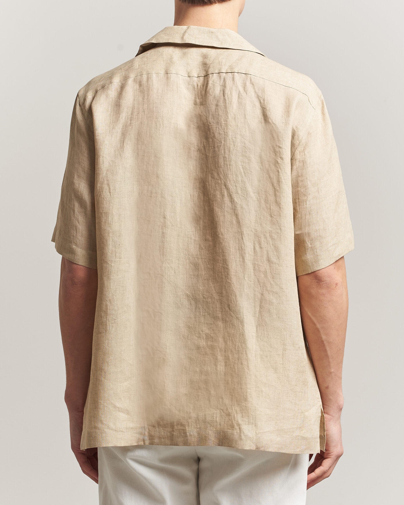 Uomini | Camicie | Lardini | Klop Short Sleeve Linen Resort Shirt Beige