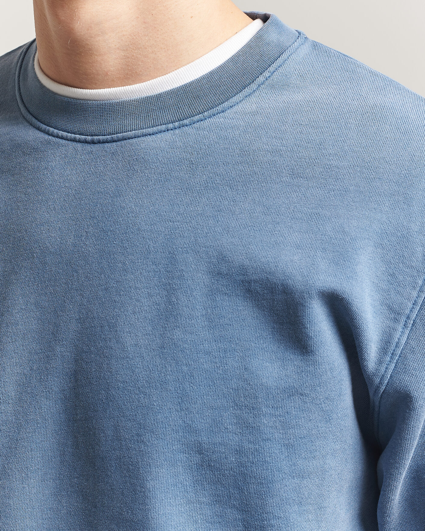 Uomini | Maglieria | Colorful Standard | Classic Organic Crew Neck Sweat Faded Indigo