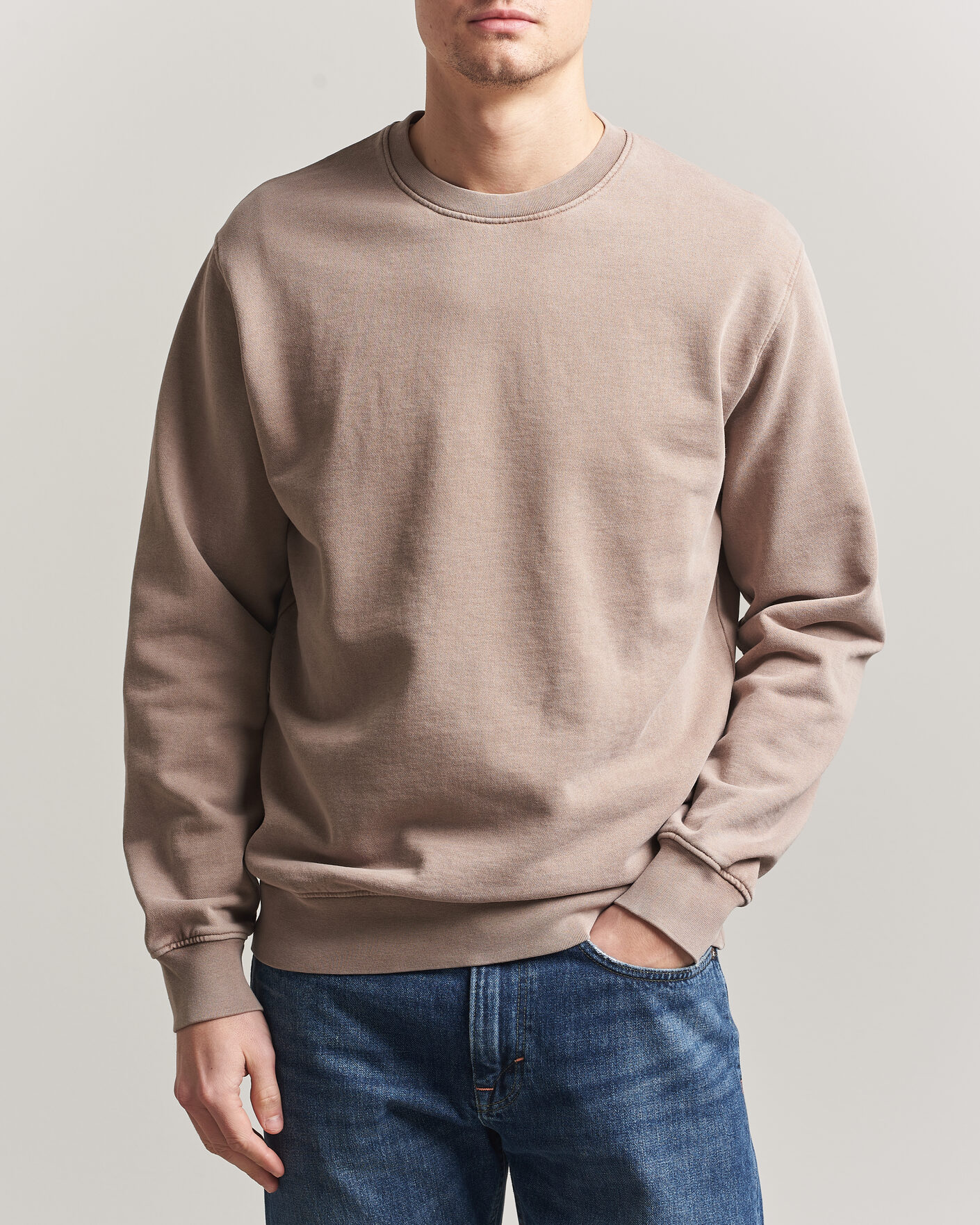 Uomini | Maglieria | Colorful Standard | Classic Organic Crew Neck Sweat Faded Khaki