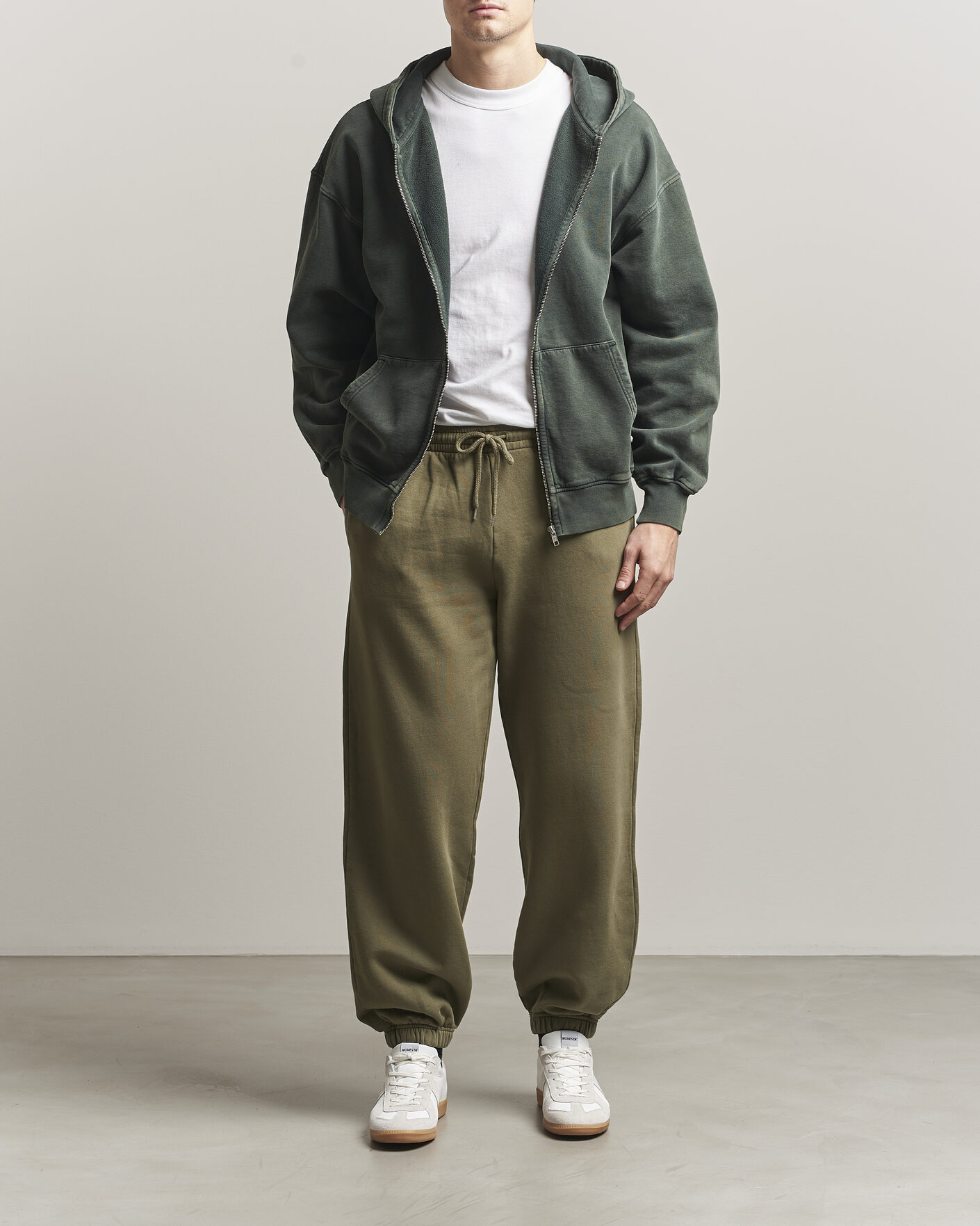 Uomini | Pantaloni | Colorful Standard | Classic Organic Sweatpants Dusty Olive