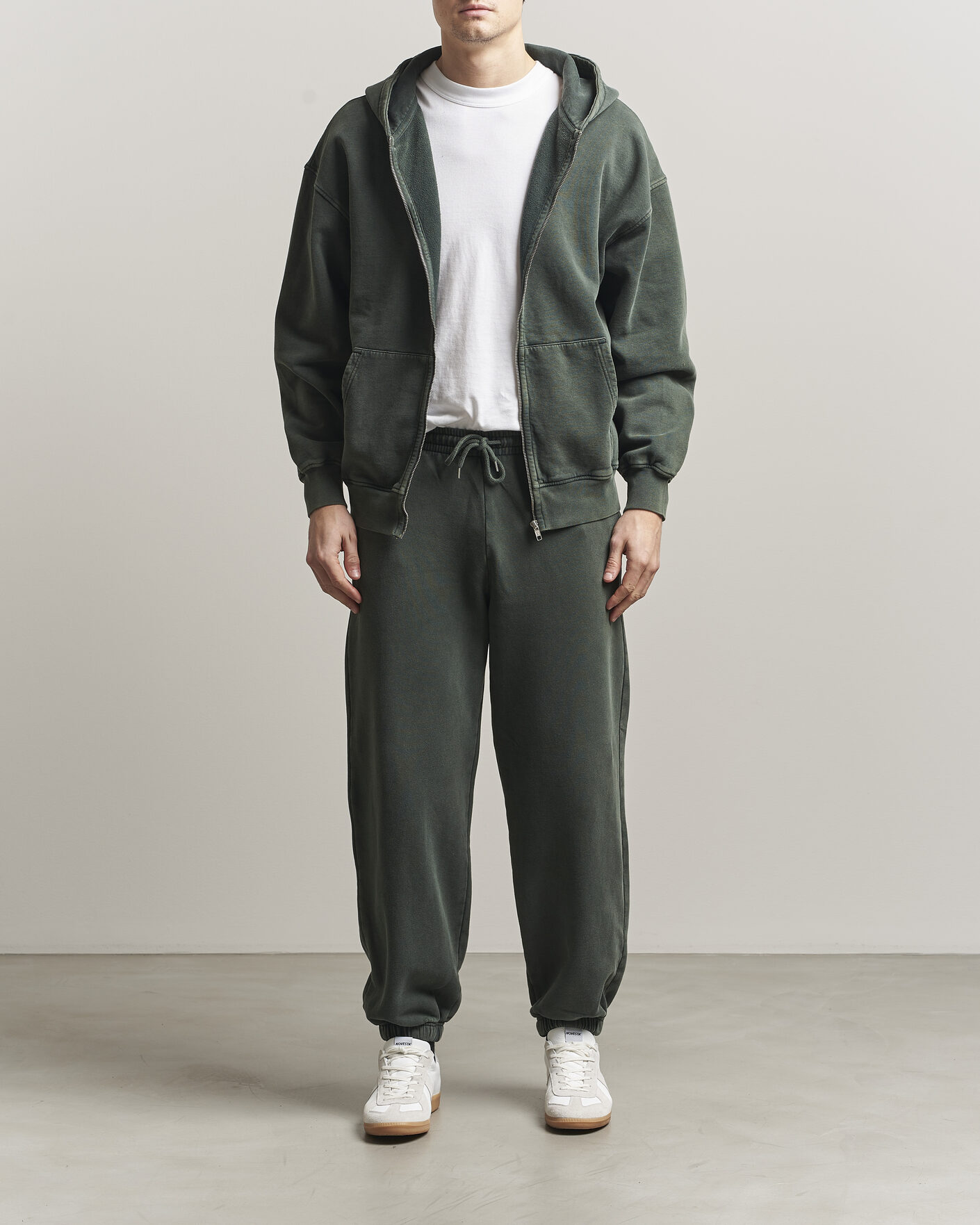 Uomini | Pantaloni | Colorful Standard | Classic Organic Sweatpants Midnight Forest