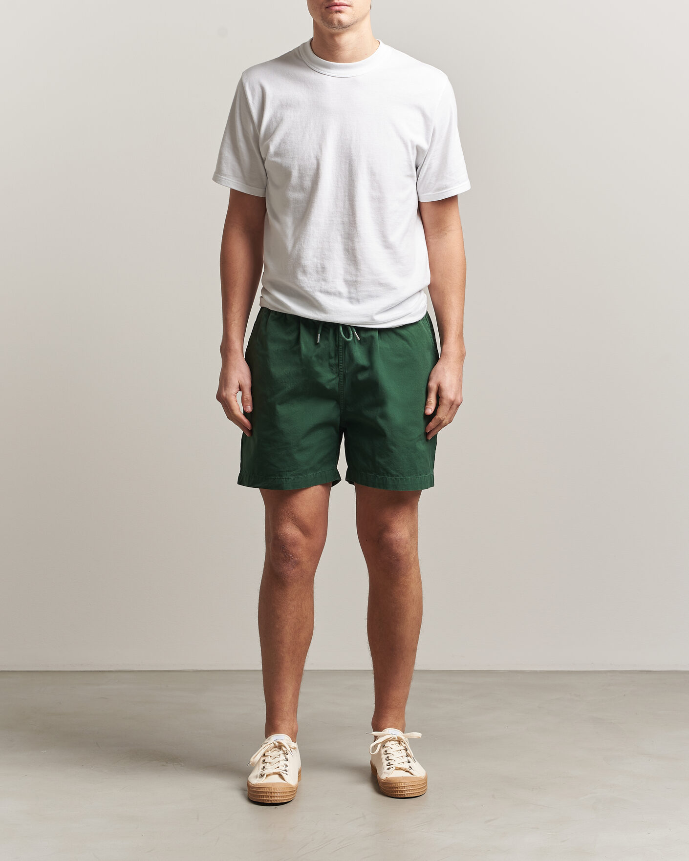 Uomini | Pantaloncini | Colorful Standard | Classic Organic Twill Drawstring Shorts Emerald Green