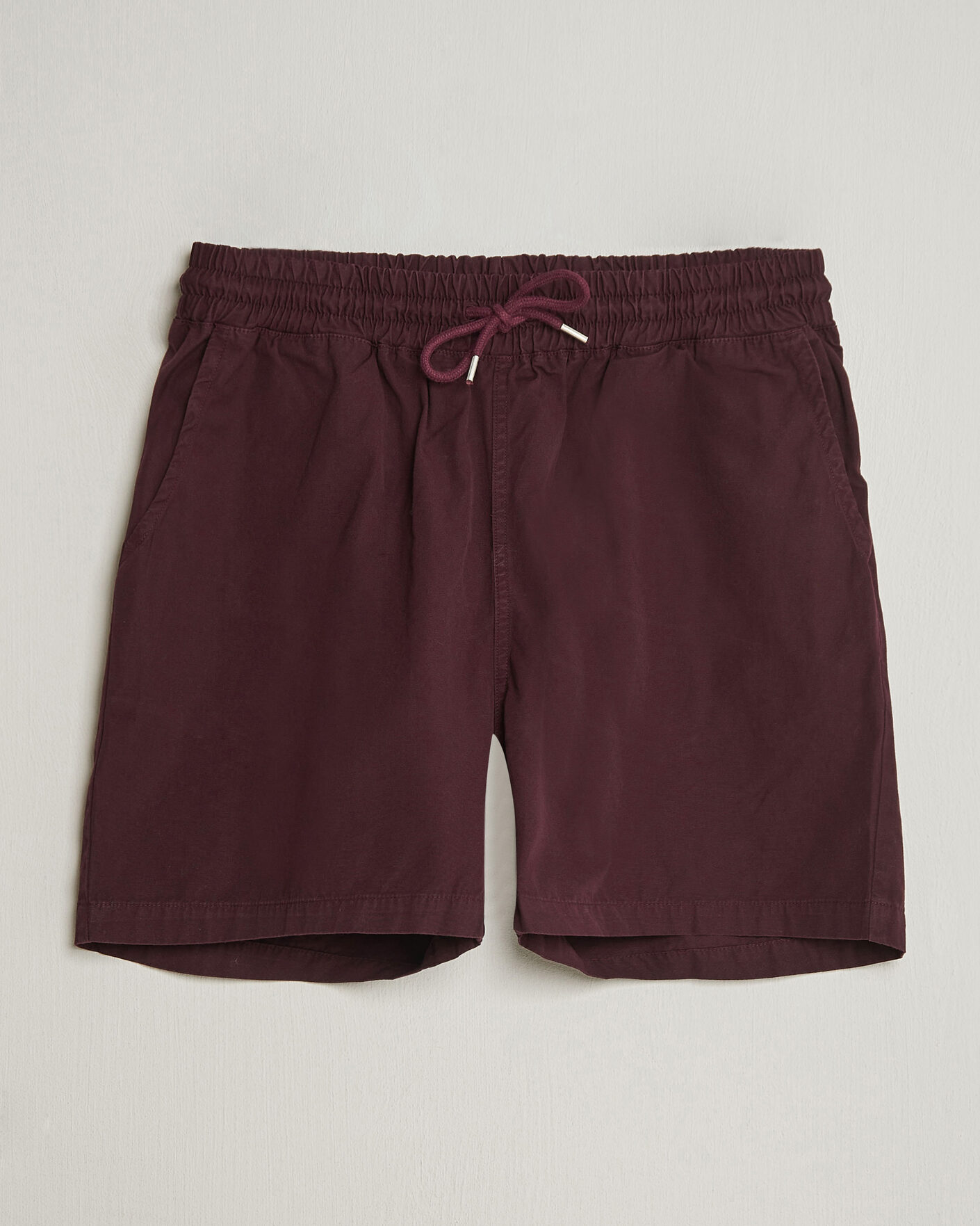 Uomini | Pantaloncini | Colorful Standard | Classic Organic Twill Drawstring Shorts Oxblood Red