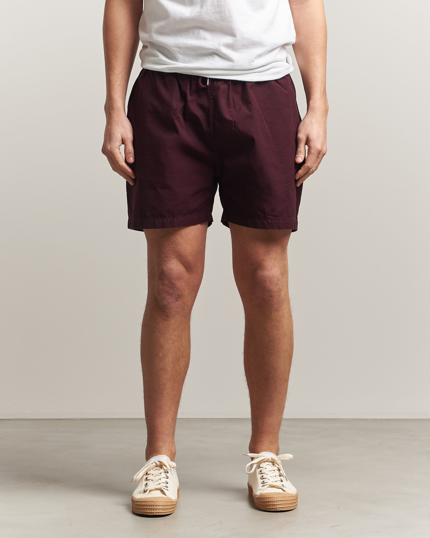 Uomini | Pantaloncini | Colorful Standard | Classic Organic Twill Drawstring Shorts Oxblood Red